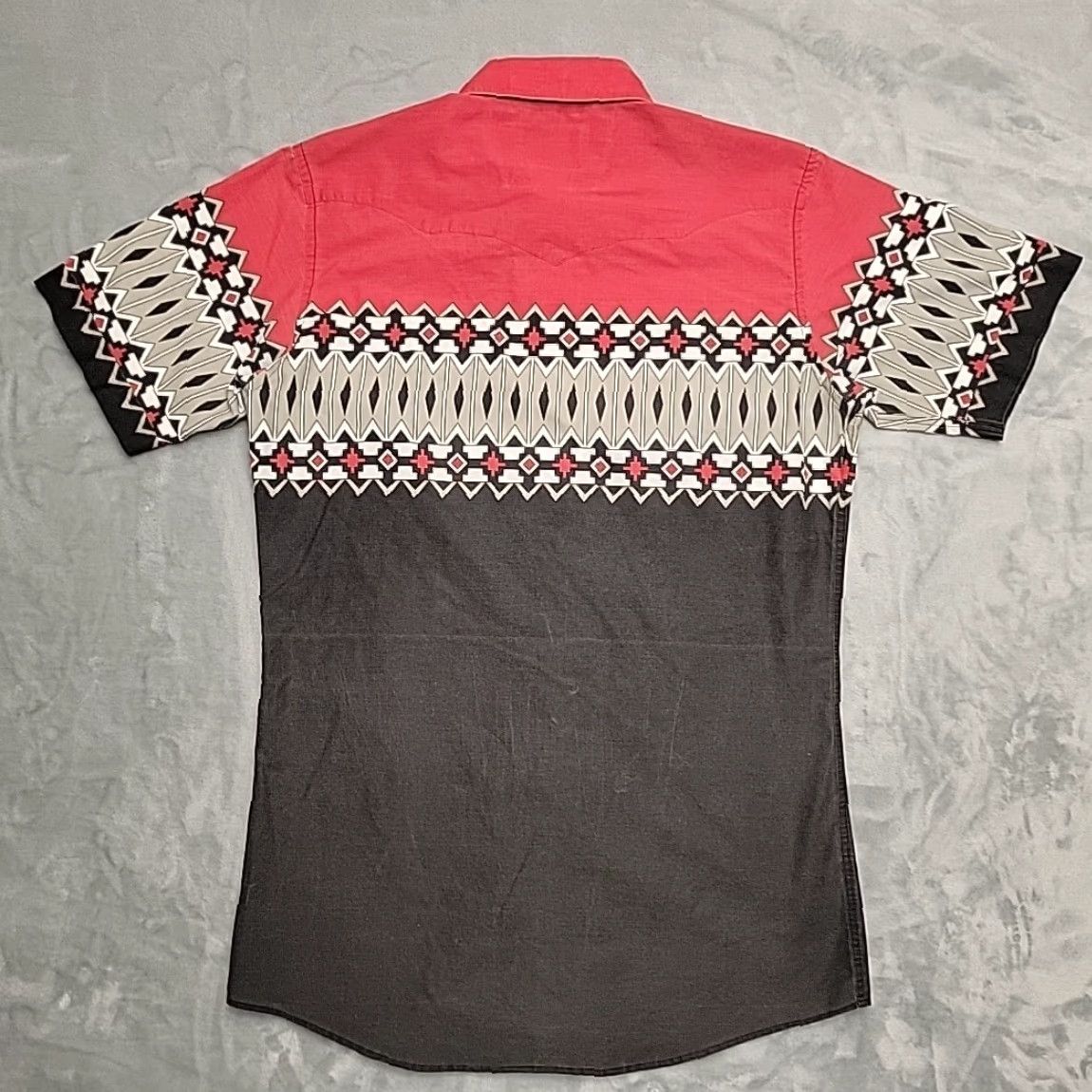 Vintage VINTAGE Corral West Shirt Men M Red Black Geometric Western Peaerl Snap Aztec Cowboy Size US M / EU 48-50 / 2 - 6 Thumbnail