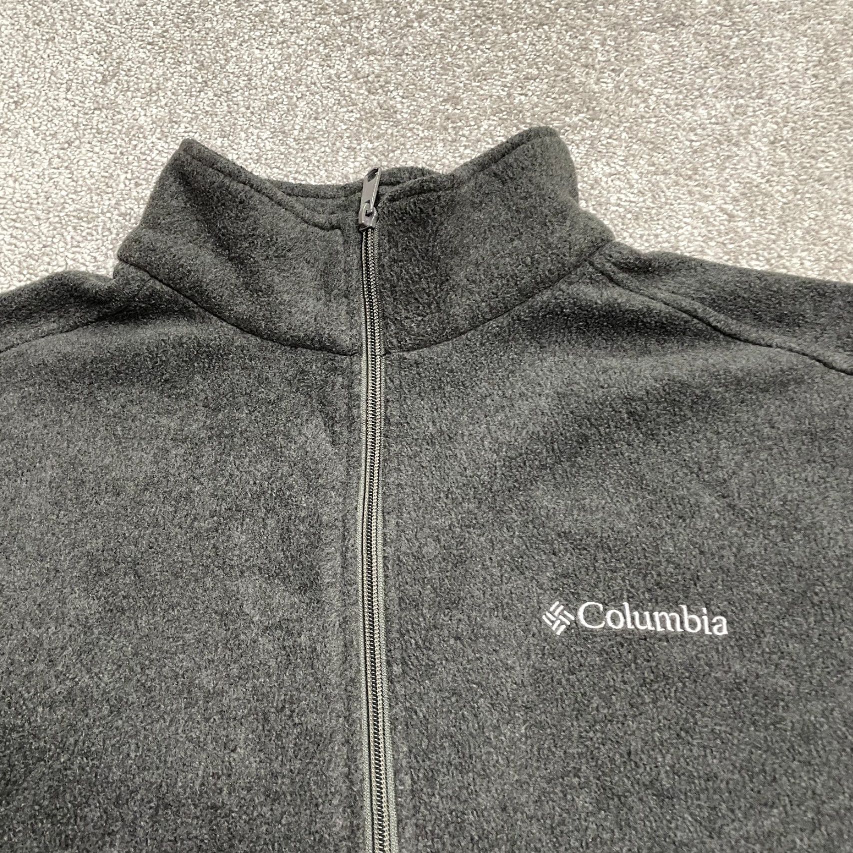 Vintage Columbia Vest Men XL Gray Full Zip Pockets Outdoor Hiking Steens Mountain Classic Classic, Outdoor, Sports Size US XL / EU 56 / 4 - 3 Thumbnail
