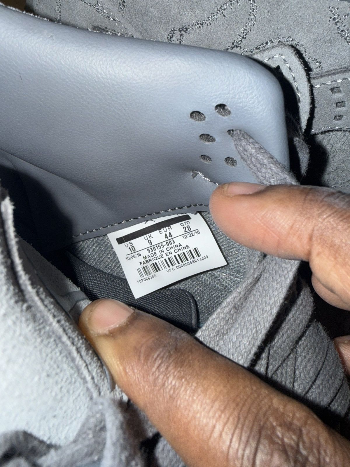 Jordan Brand × Kaws KAWS X JORDAN 4 RETRO 'COOL GREY' Size US 10 / EU 43 - 6 Thumbnail