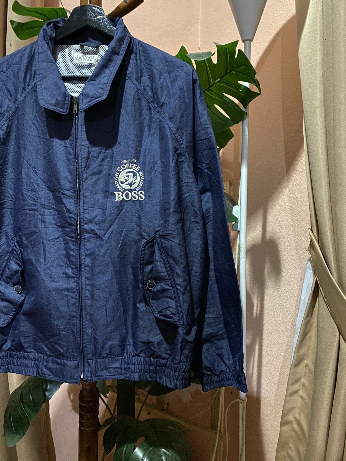 Vintage Suntory BOSS Coffee Vintage Windbreaker Japanese Promotional Size US L / EU 52-54 / 3 - 6 Thumbnail