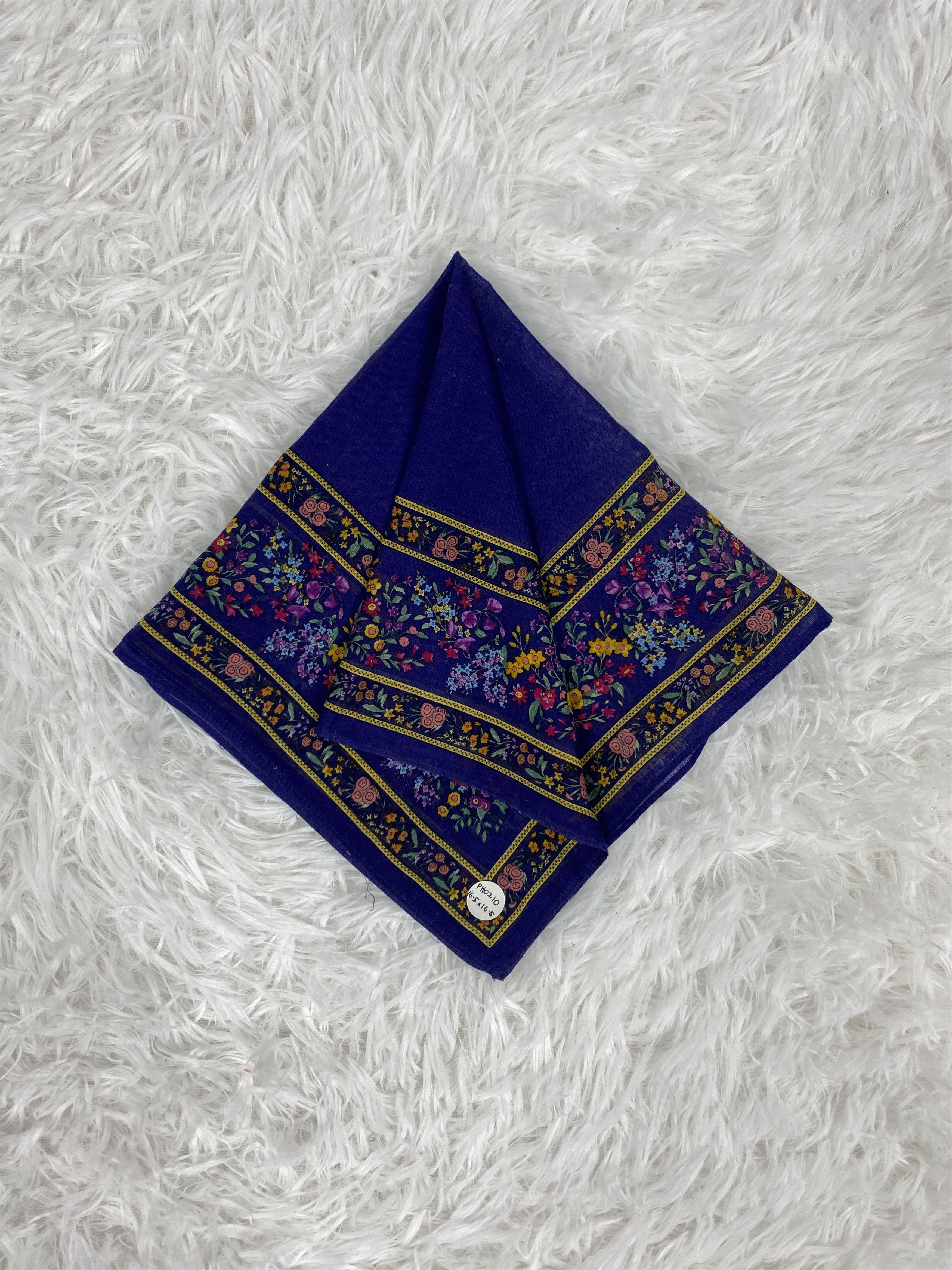 Kenzo Vintage Kenzo Handkerchief Neckerchief PH0209 Size ONE SIZE - 1 Thumbnail