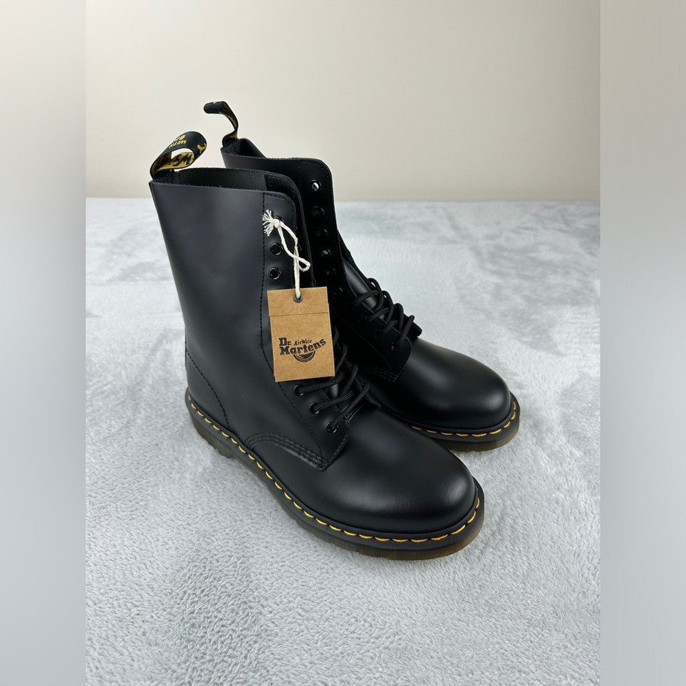 Dr. Martens Dr Martens NWT 1490 Smooth Black Leather Mid Calf Boots 8 U Size US 10 / IT 40 - 8 Thumbnail