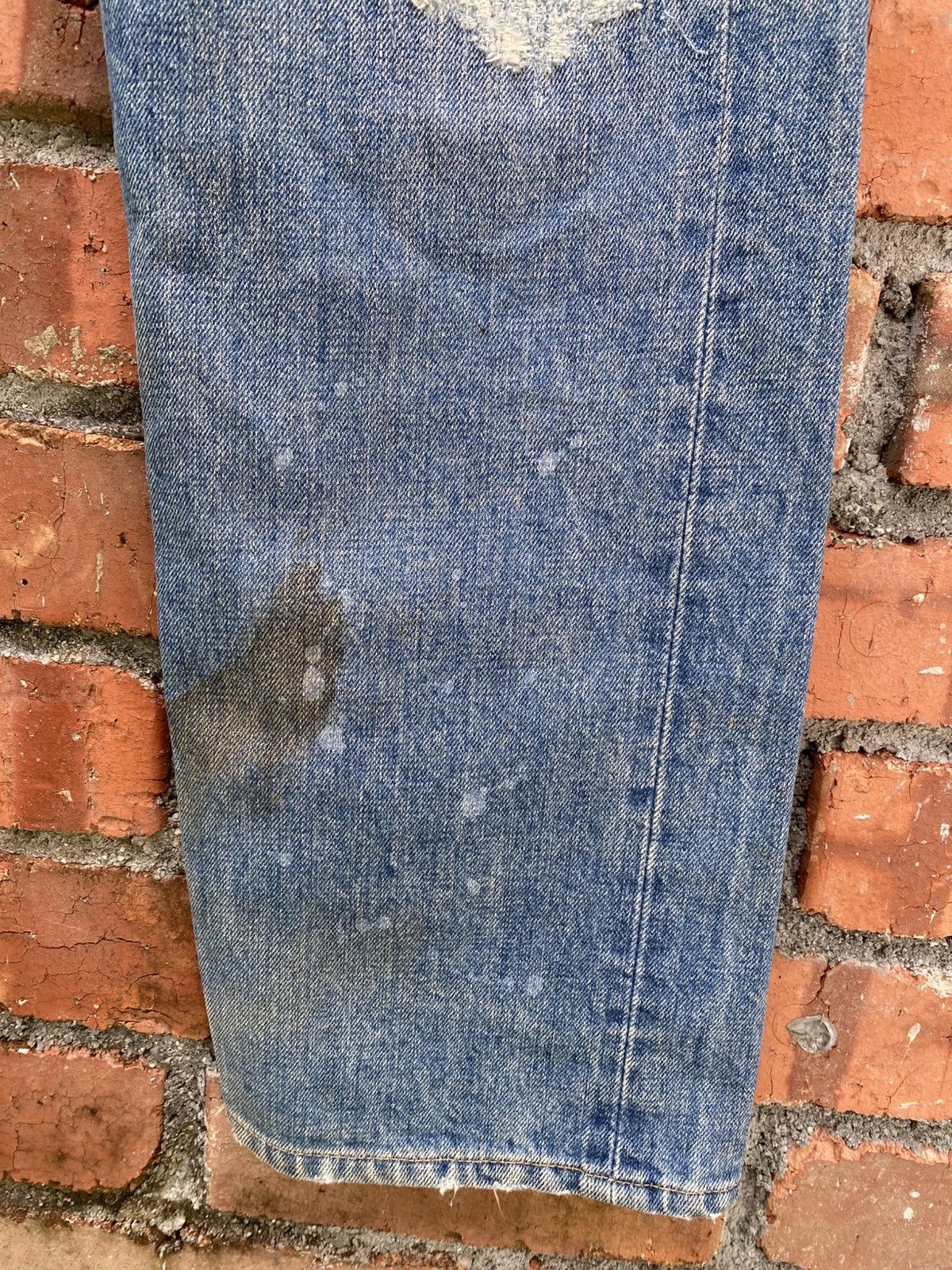 Levi's × Levi's Vintage Clothing × Vintage W31x30 Vintage 90s levi's 501 distressed Size US 31 - 5 Thumbnail