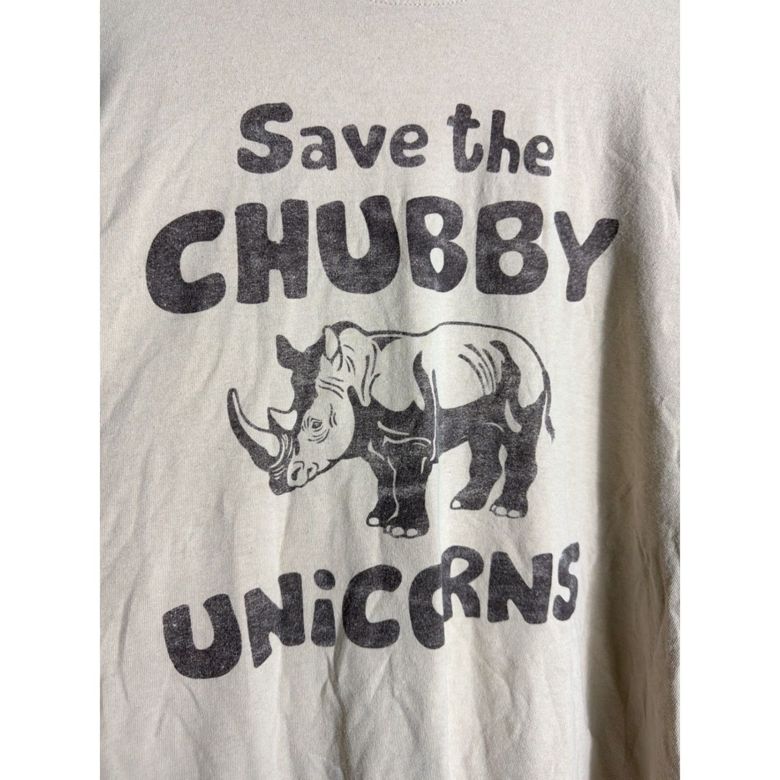 Gildan Save The Chubby Unicorns T Shirt Short Sleeve Beige Brown Mens XXL Size US XXL / EU 58 / 5 - 3 Thumbnail