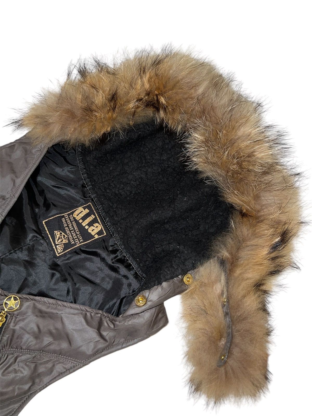 Japanese Brand RARE D.I.A. fur cropped puffer vest 🧷🖤 Size ONE SIZE - 8 Thumbnail