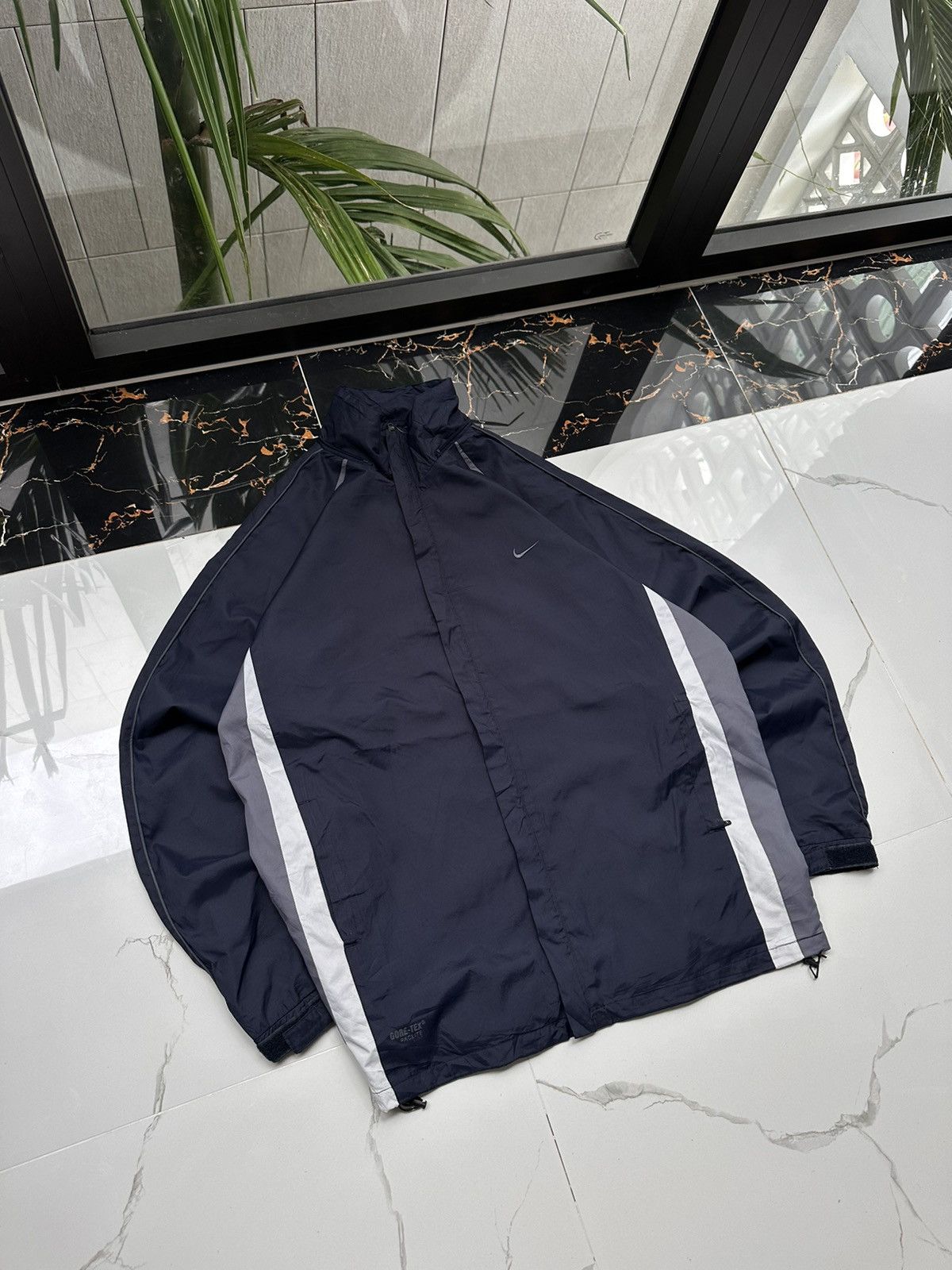 Nike × Vintage NIKE VINTAGE BASIC LOGO STREETWEAR LIGHT JACKET Size US XL / EU 56 / 4 - 1 Thumbnail