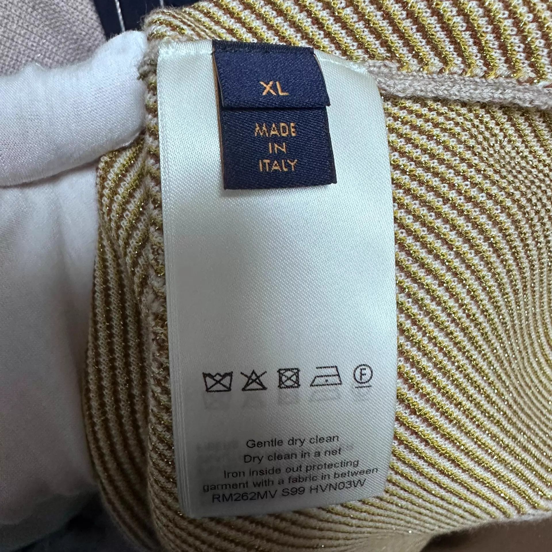 Louis Vuitton LV SS26 Collarless Jacquard Pearl Button Beige Knit Size US XL / EU 56 / 4 - 6 Thumbnail
