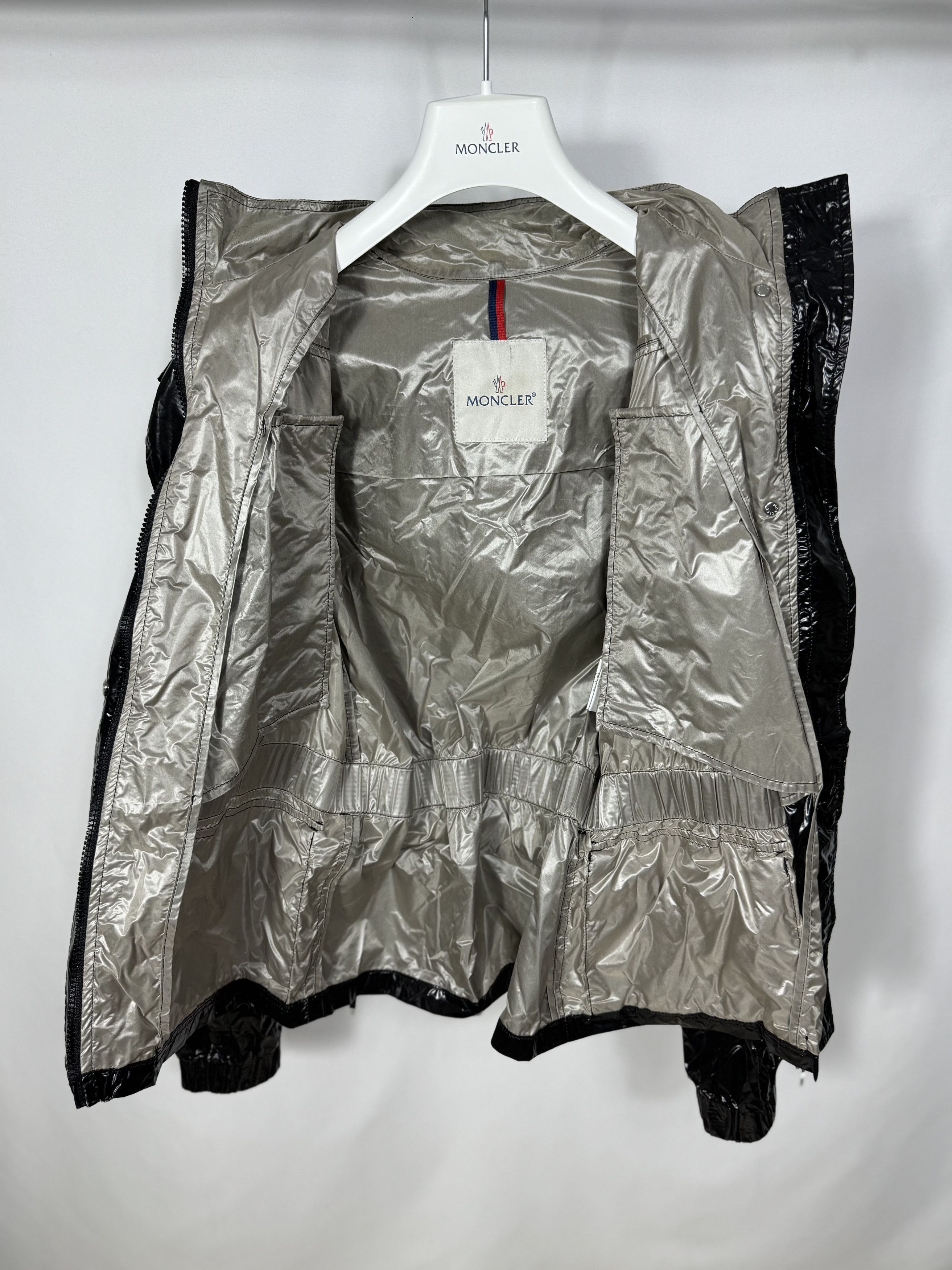 Moncler Moncler Windbreaker Jacket Size M / US 6-8 / IT 42-44 - 6 Thumbnail