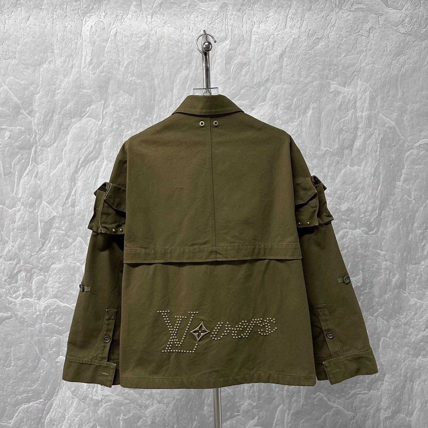 Pharrell Louis Vuitton Pharrell Rivet Cargo Denim Jacket Size US XL / EU 56 / 4 - 4 Thumbnail