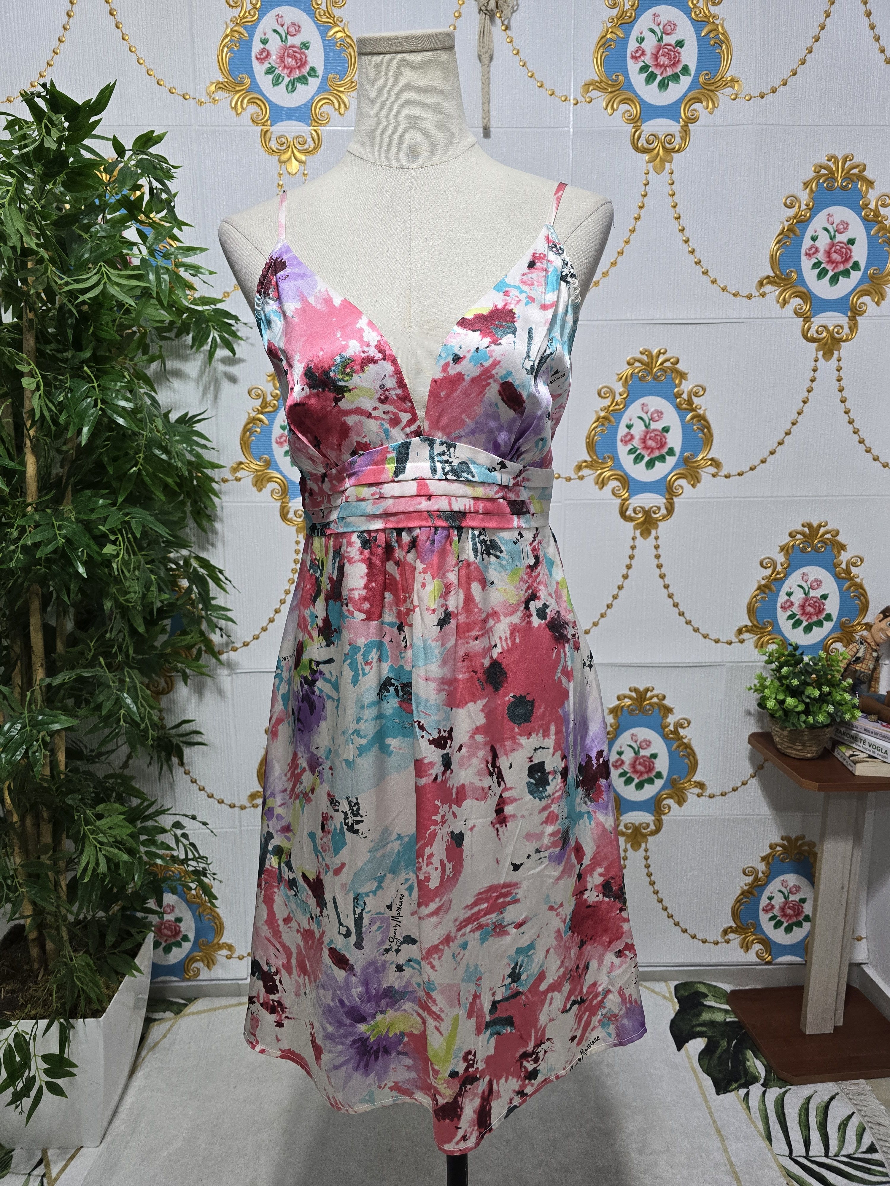 Guess GUESS 100% silk Dress SIZE LARGE, made in Italy Size L / US 10 / IT 46 - 1 Thumbnail