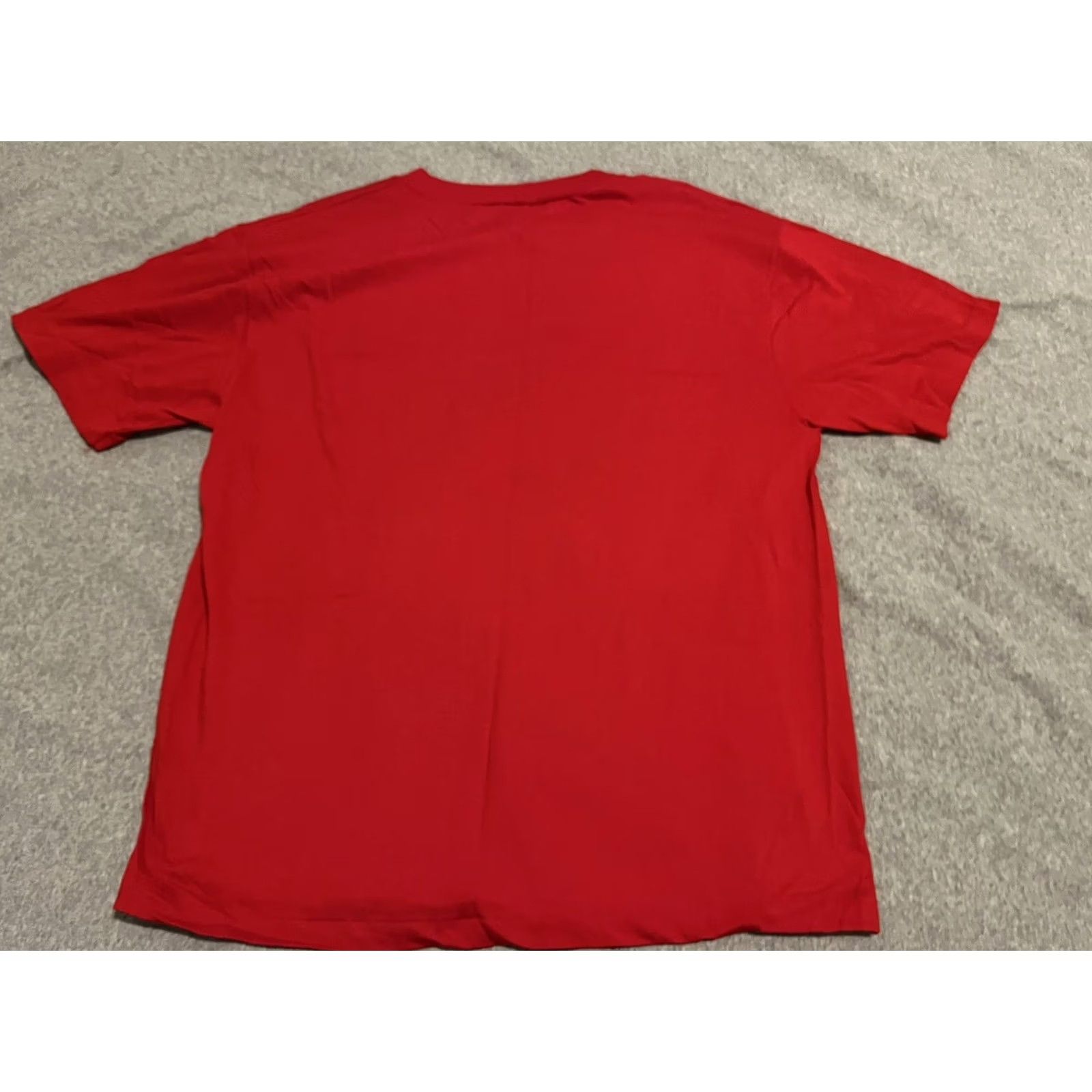 Vintage VINTAGE Raptors Waves Red T-Shirt Size L Mens 1994 Basketball Team 90s Shirt Size US L / EU 52-54 / 3 - 7 Thumbnail