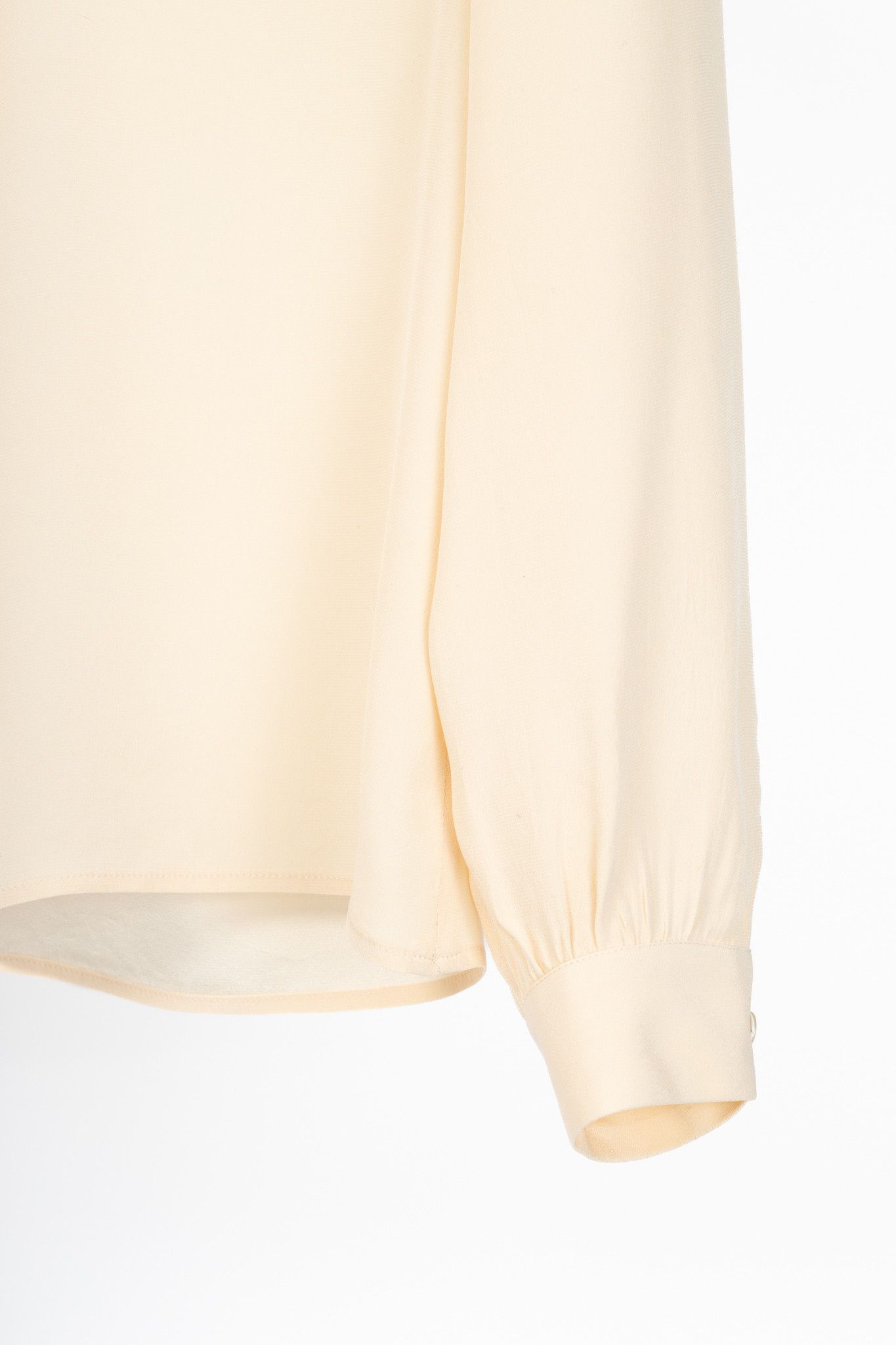 Chanel Chanel 70's-Vintage Cream Silk CC-Pocket Buttoned Blouse Size M / US 6-8 / IT 42-44 - 6 Thumbnail