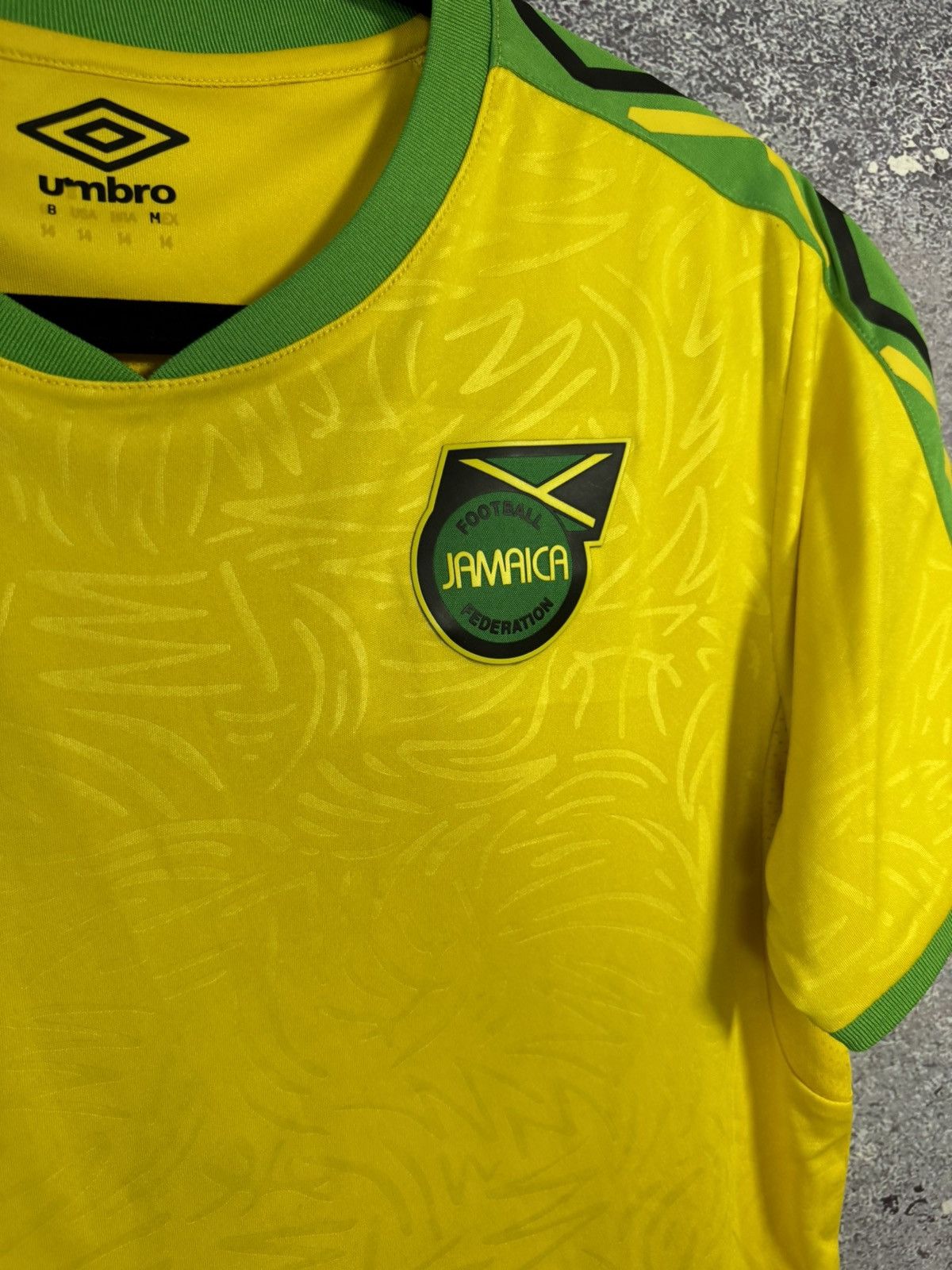 Umbro × Vintage Vintage Jamaica National Team 2018 Umbro Jersey Size US S / EU 44-46 / 1 - 8 Thumbnail