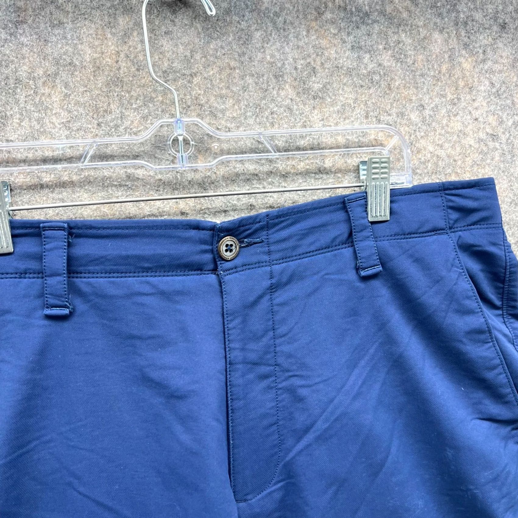 Under Armour Under Armour Shorts Men 36 Blue Flat Front Chino Heatgear Loose Fit Golf 8in Inseam Casual Travel Casual Mens Size US 36 / EU 52 - 4 Thumbnail