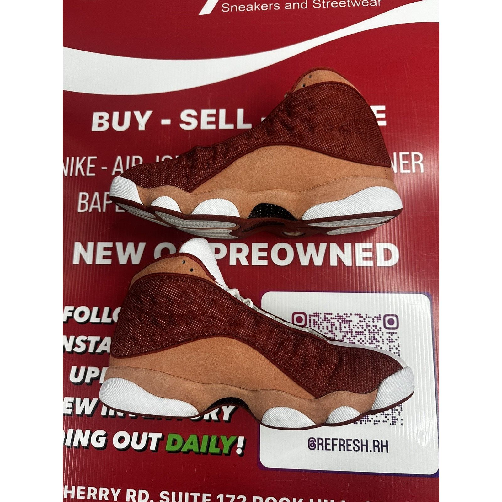 Jordan Brand Air Jordan 13 Retro Dune Red Terra Blush Size 12 DJ5982-601 Size US 12 / EU 45 - 2 Thumbnail