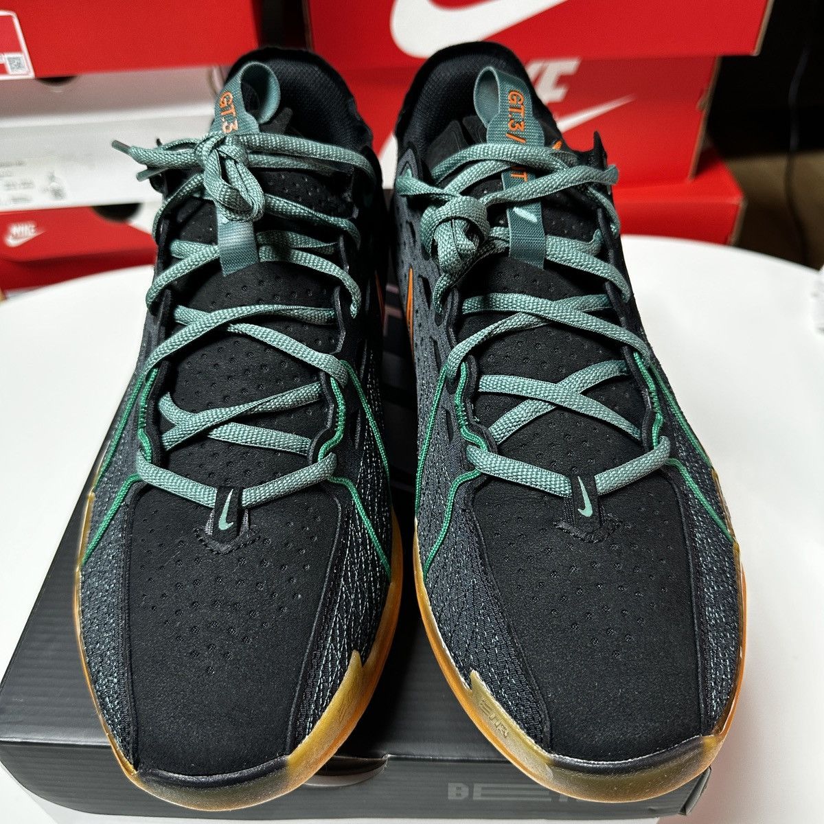 Nike NEW Size 10 US G.T. Cut 3 EP Black/Malachite-Vintage Green Size US 10 / EU 43 - 4 Thumbnail