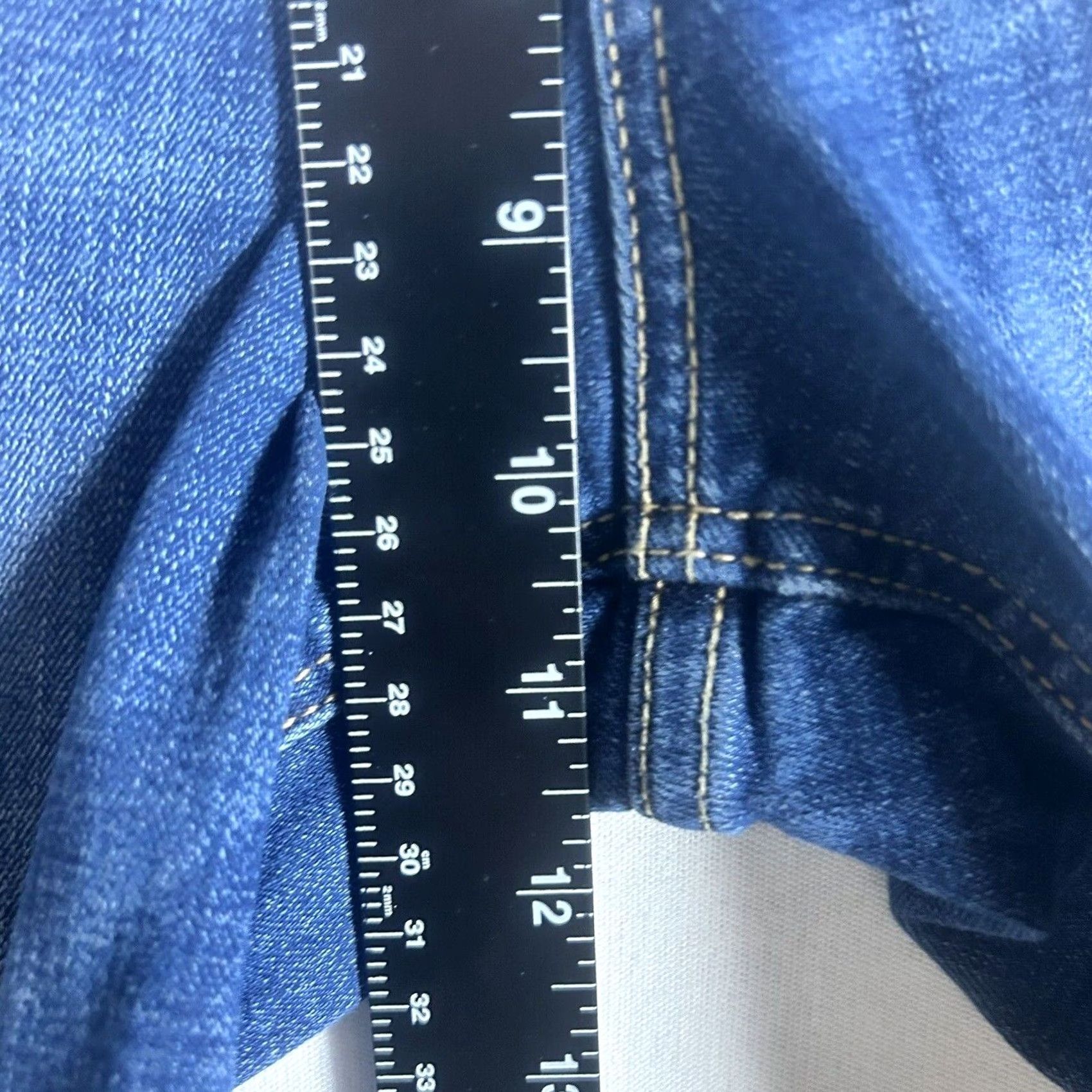 Old Navy Old Navy Rockstar Super Skinny High Rise Jeans Sz 6 Secret Slim Pockets Raw Hem Jeans Women Regular Blue Medium Denim Slim Button 6 Size 28" / US 6 / IT 42 - 5 Thumbnail