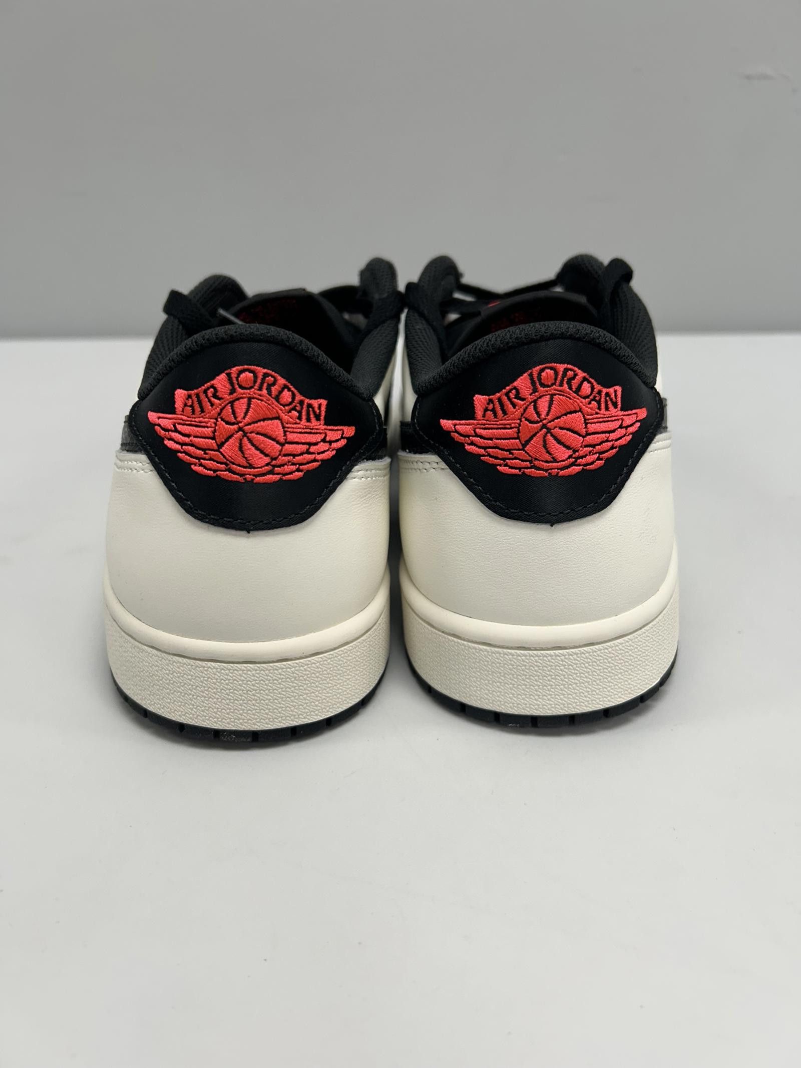 Nike Nike Air Jordan 1 Retro Low Paris Saint-Germain Size US 12 / EU 45 - 8 Thumbnail