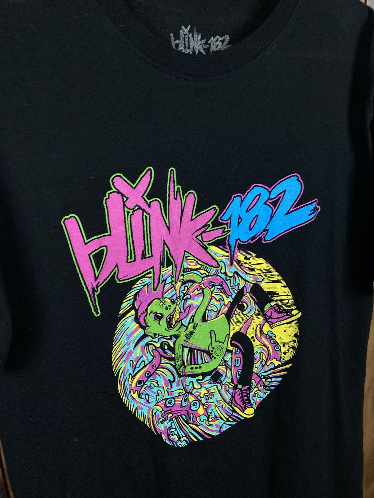 Band Tees 🛸T-Shirt Blink 182 Rock Band Tee🛸 Size US XXL / EU 58 / 5 - 2 Thumbnail