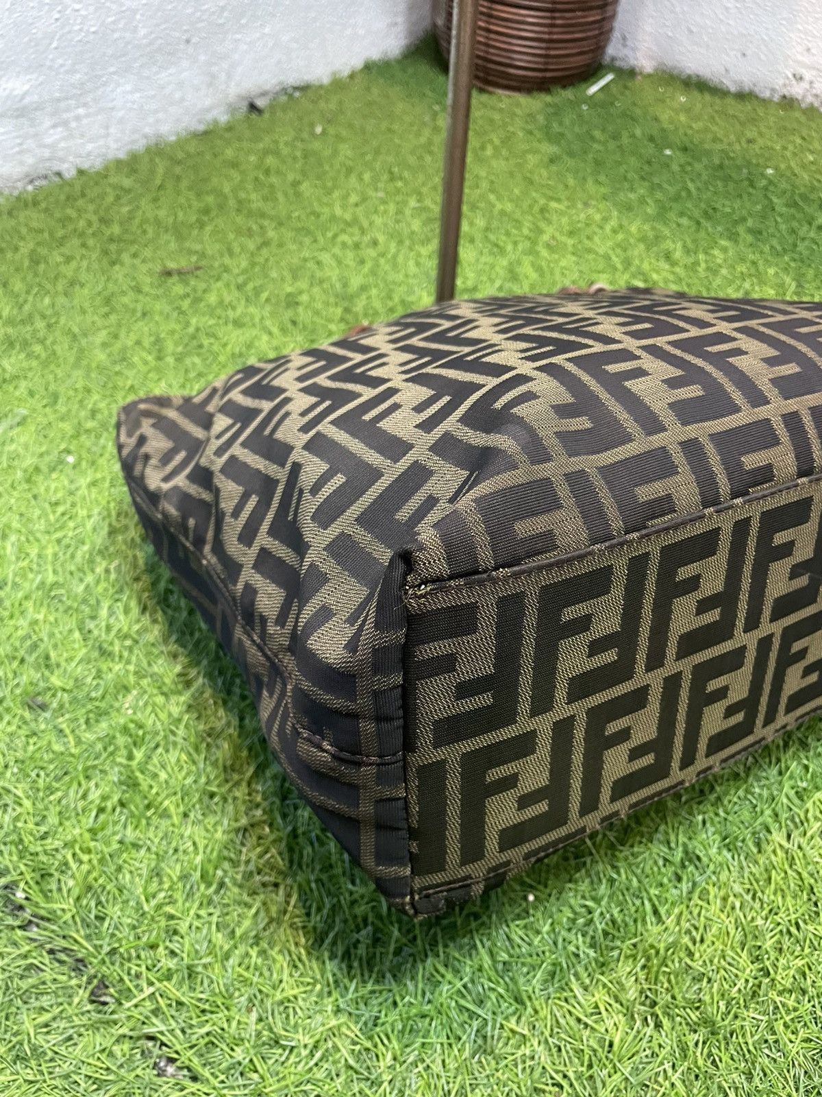 Fendi Authentic FENDI Totebag Size ONE SIZE - 9 Thumbnail