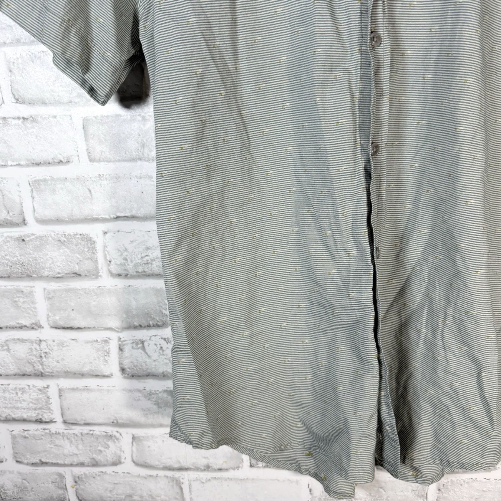 Prana VINTAGE prAna Men's Short Sleeve Button-Up Shirt Slim Fit Blue M Casual Clothing Size US M / EU 48-50 / 2 - 3 Thumbnail