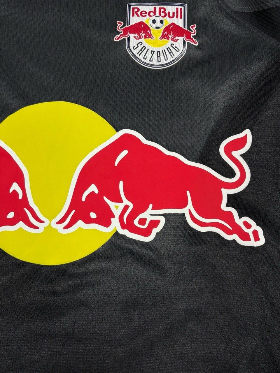 Nike NWT Nike Red Bull Salzburg 2022/23 Goalkeeper Jersey Y2k Size US M / EU 48-50 / 2 - 12 Thumbnail