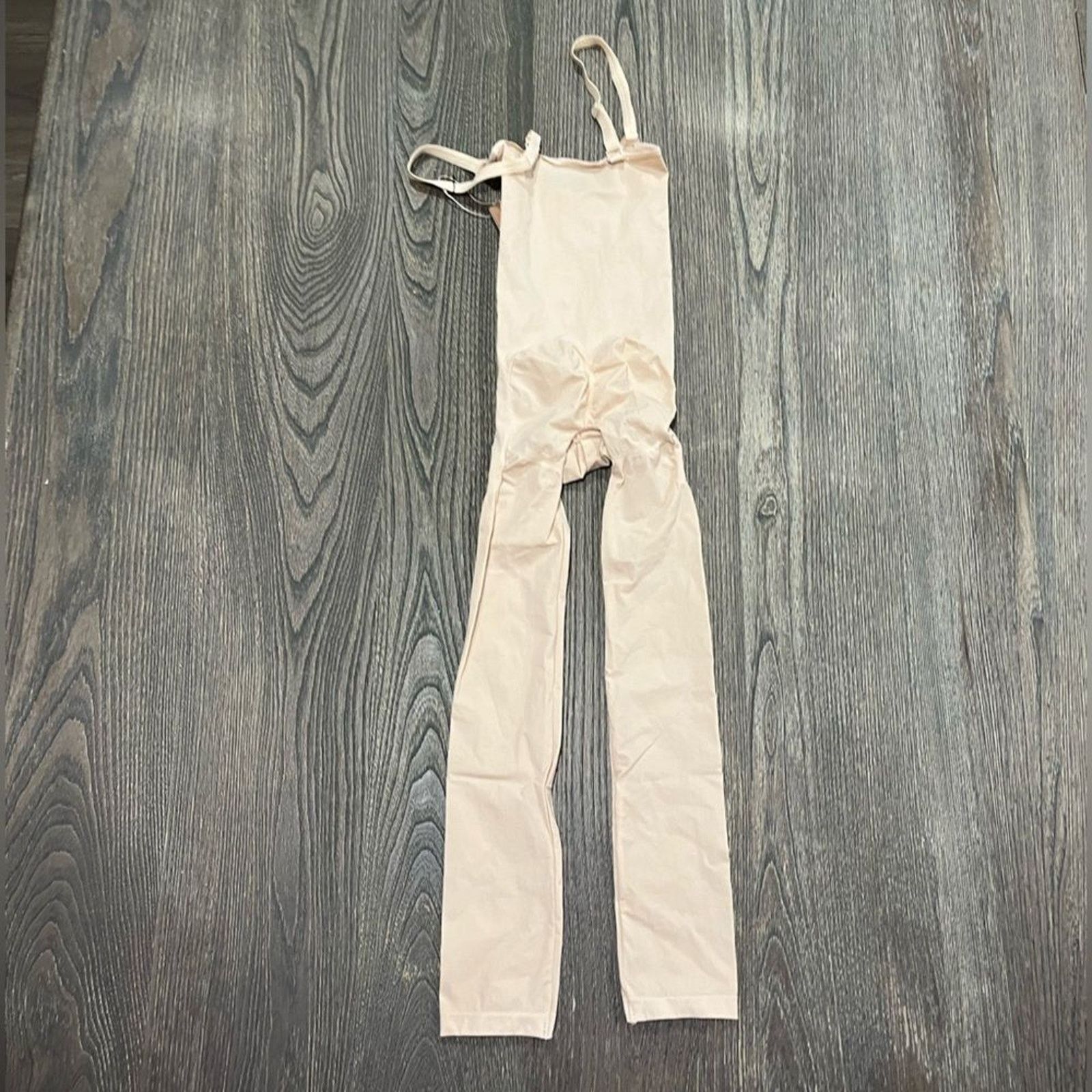 SKIMS NWT Skims Everyday Sculpt Adjustable Strap Seamless Sand XXS Size 24" / US 00 / IT 34 - 1 Thumbnail