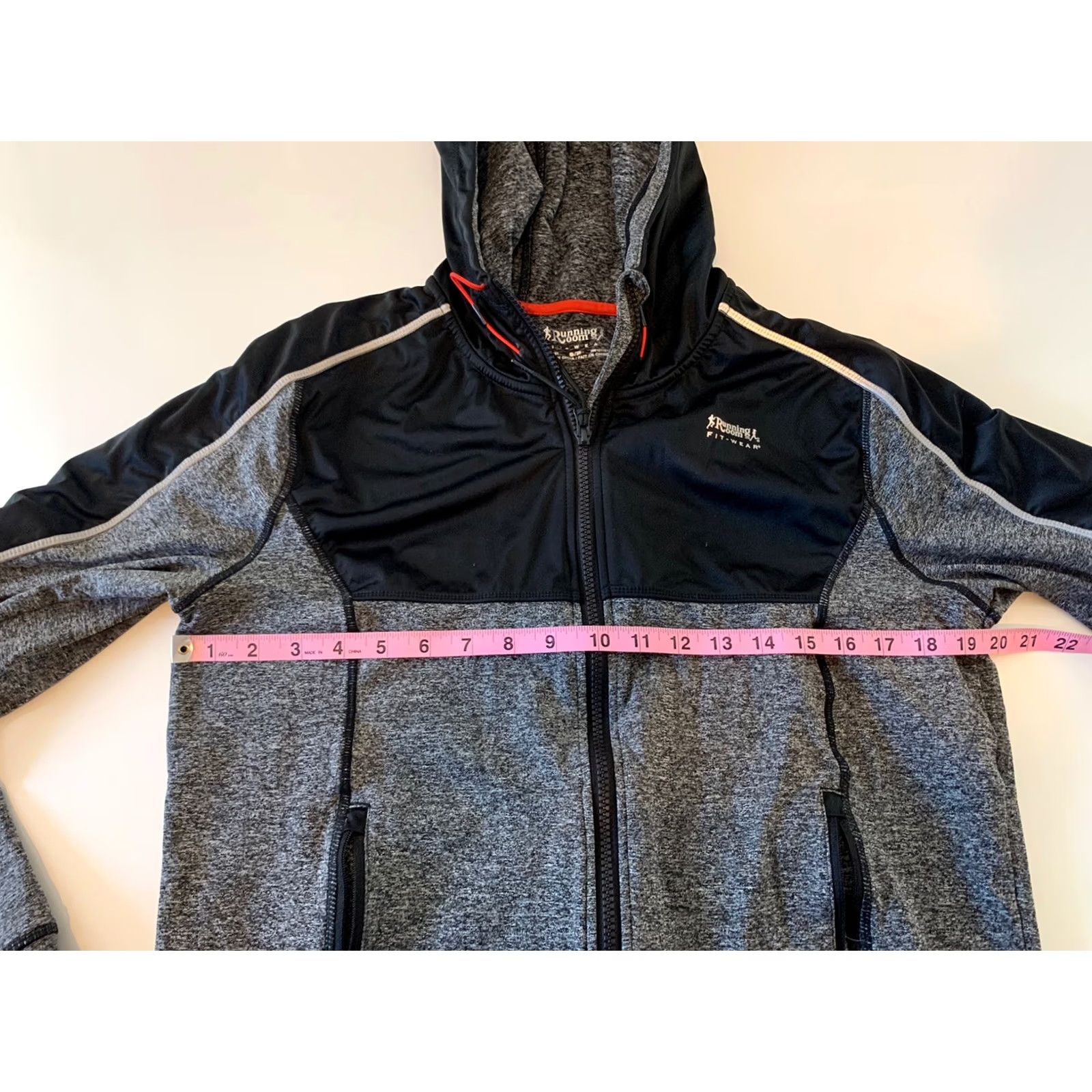 Vintage Running Room Full Zip Hooded Jacket Mens Size S Black Heather Gray Nylon Pockets Activewear Running Room Jacket Mens S Black Heather Gray Size US S / EU 44-46 / 1 - 4 Thumbnail