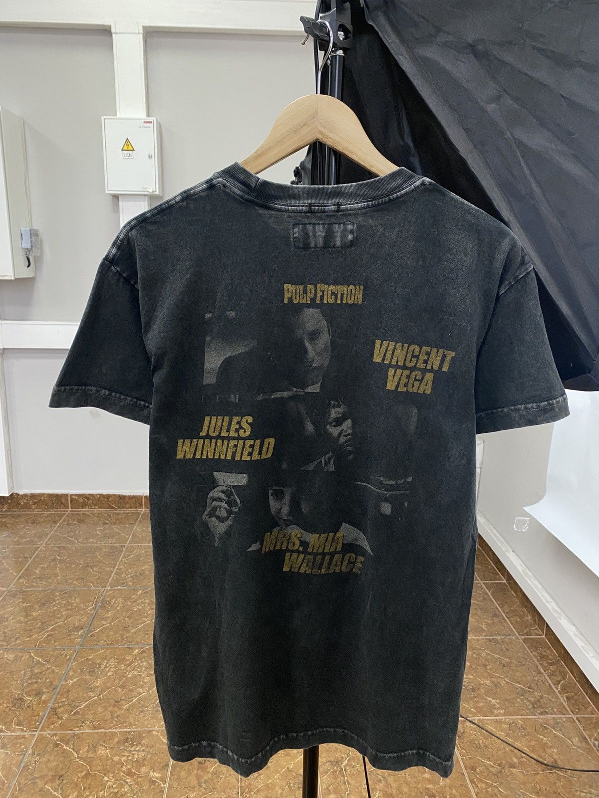 Abercrombie & Fitch Abercrombie Fitch Pulp Fiction Thurman Quentin Tarantino Tee Size US M / EU 48-50 / 2 - 1 Thumbnail