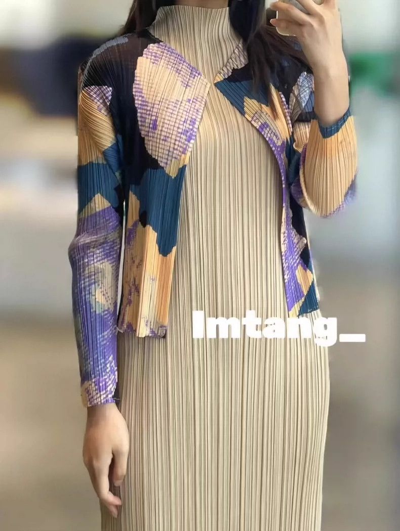 Issey Miyake Issey Miyake size:3 Yellow and blue pleated cardigan Size S / US 4 / IT 40 - 5 Thumbnail