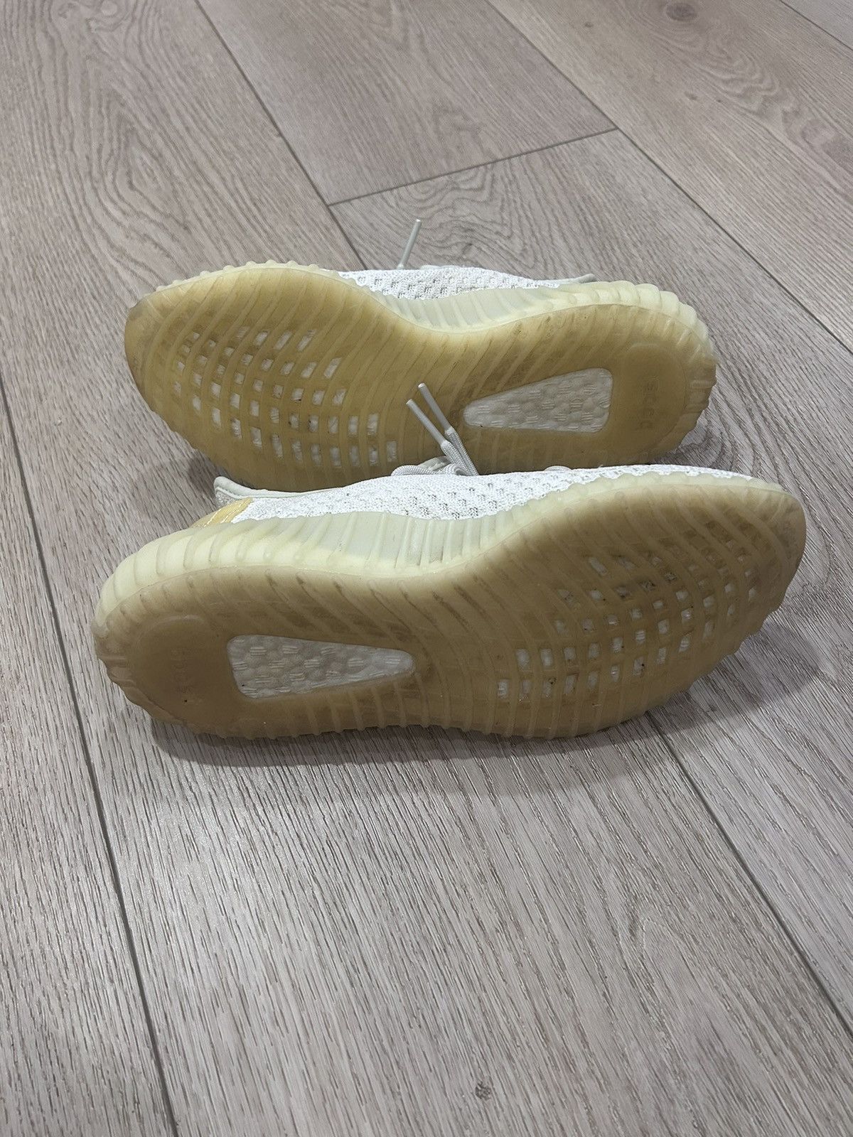 Adidas × Yeezy Yeezy 350v2 Light Size US 7 / EU 40 - 4 Thumbnail