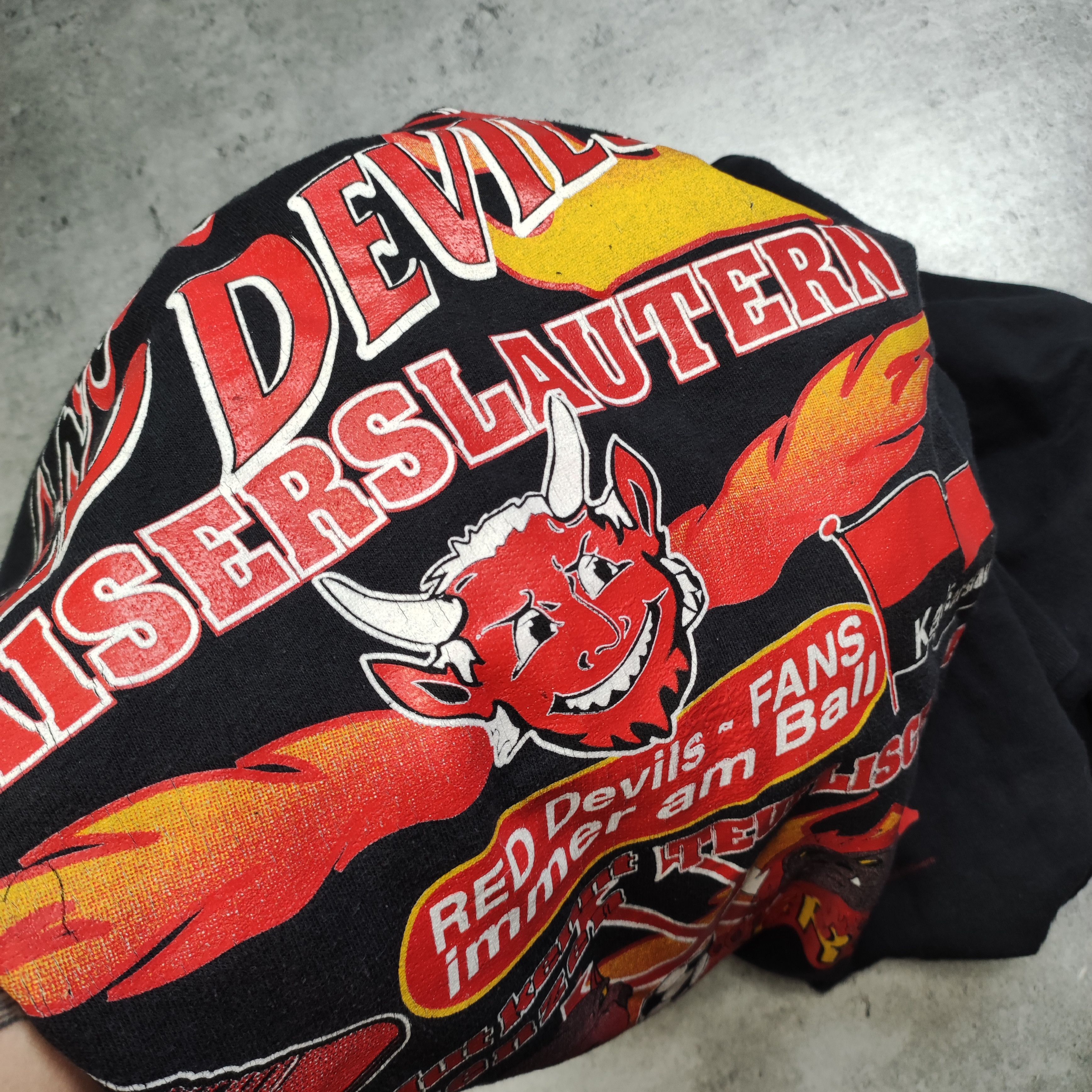 Vintage Vintage OG 1995 Kaiserslautern Footbal Red Devils Sweatshirt Size US L / EU 52-54 / 3 - 5 Thumbnail