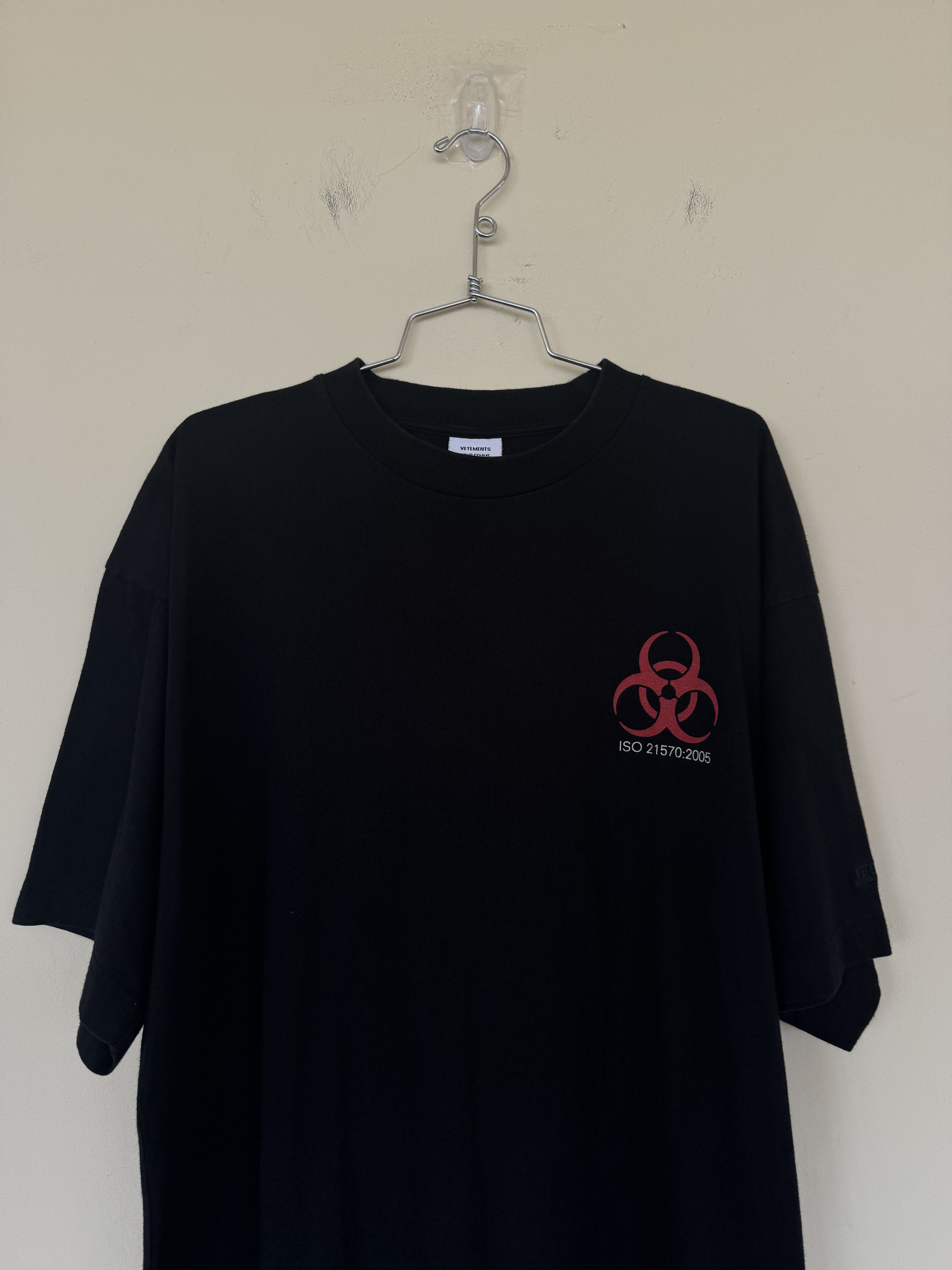 VETEMENTS♡GENETICALLY MODIFIED T-SHIRT Pre-Loved] Vetements U Genetically Modified T-shirt-Black