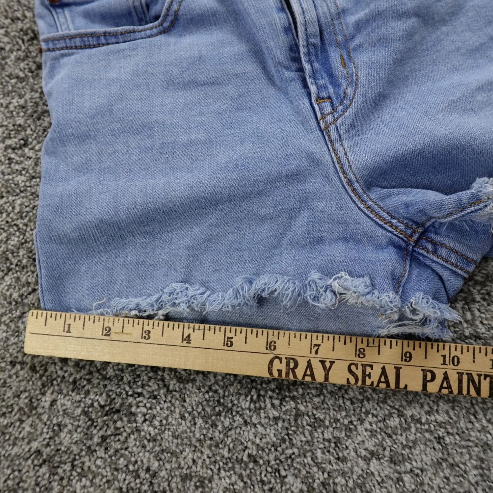 Levi's Levis Shorts Womens 28 Blue Denim Jean Cut Off High Rise Micro Booty Hot Pants Denim Shorts Jeans Cut Off Blue Size 28" / US 6 / IT 42 - 2 Thumbnail