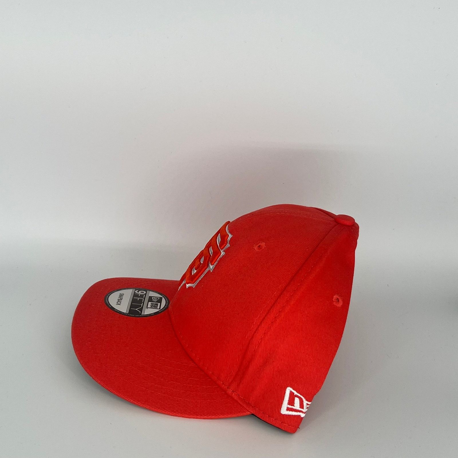New Era Red San Francisco Giants Golden Gate Bridge GIANTS New Era Size ONE SIZE - 2 Thumbnail