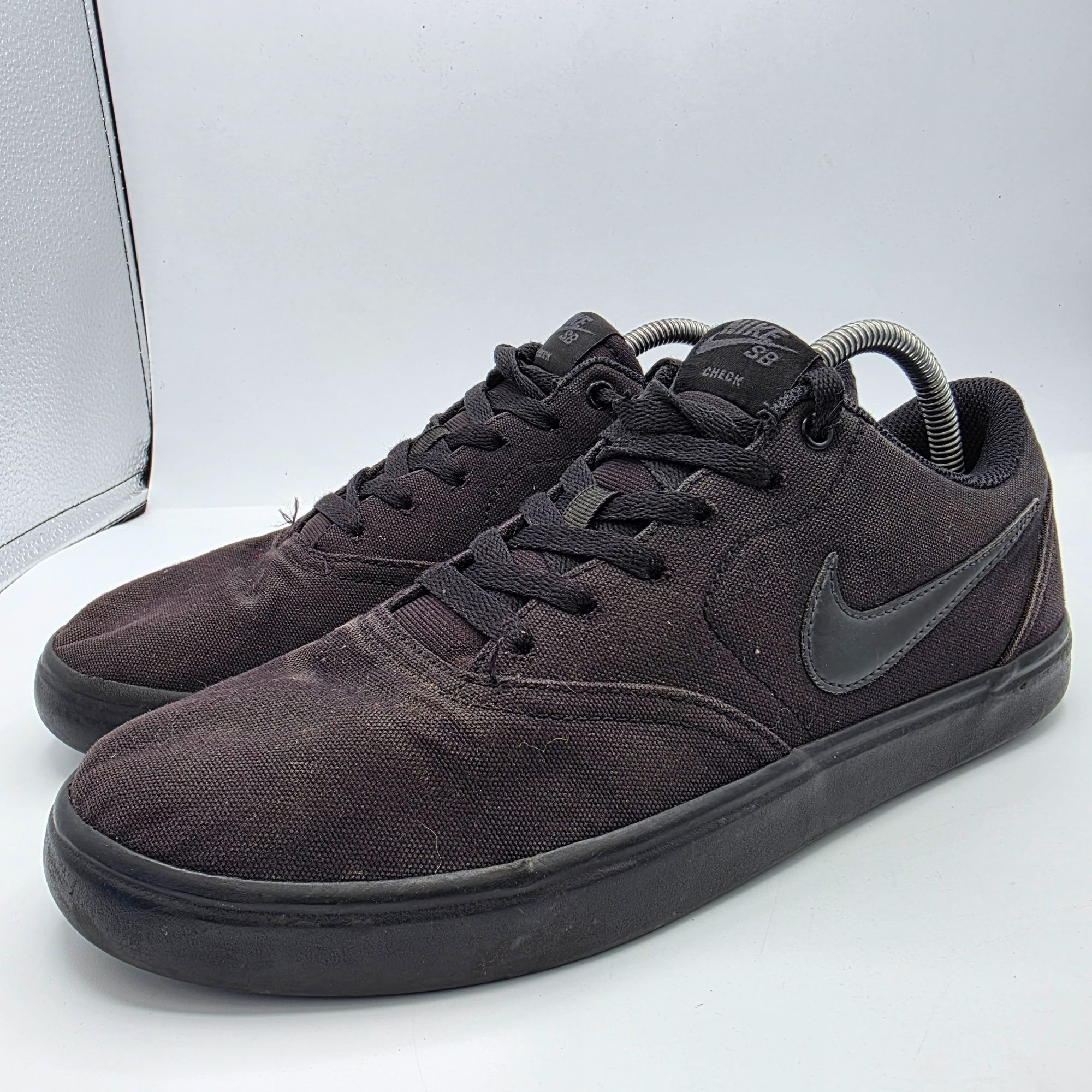 Nike Nike SB Check Solarsoft Mens Size 9.5 Triple Black Sneaker S Size US 9.5 / EU 42-43 - 4 Thumbnail