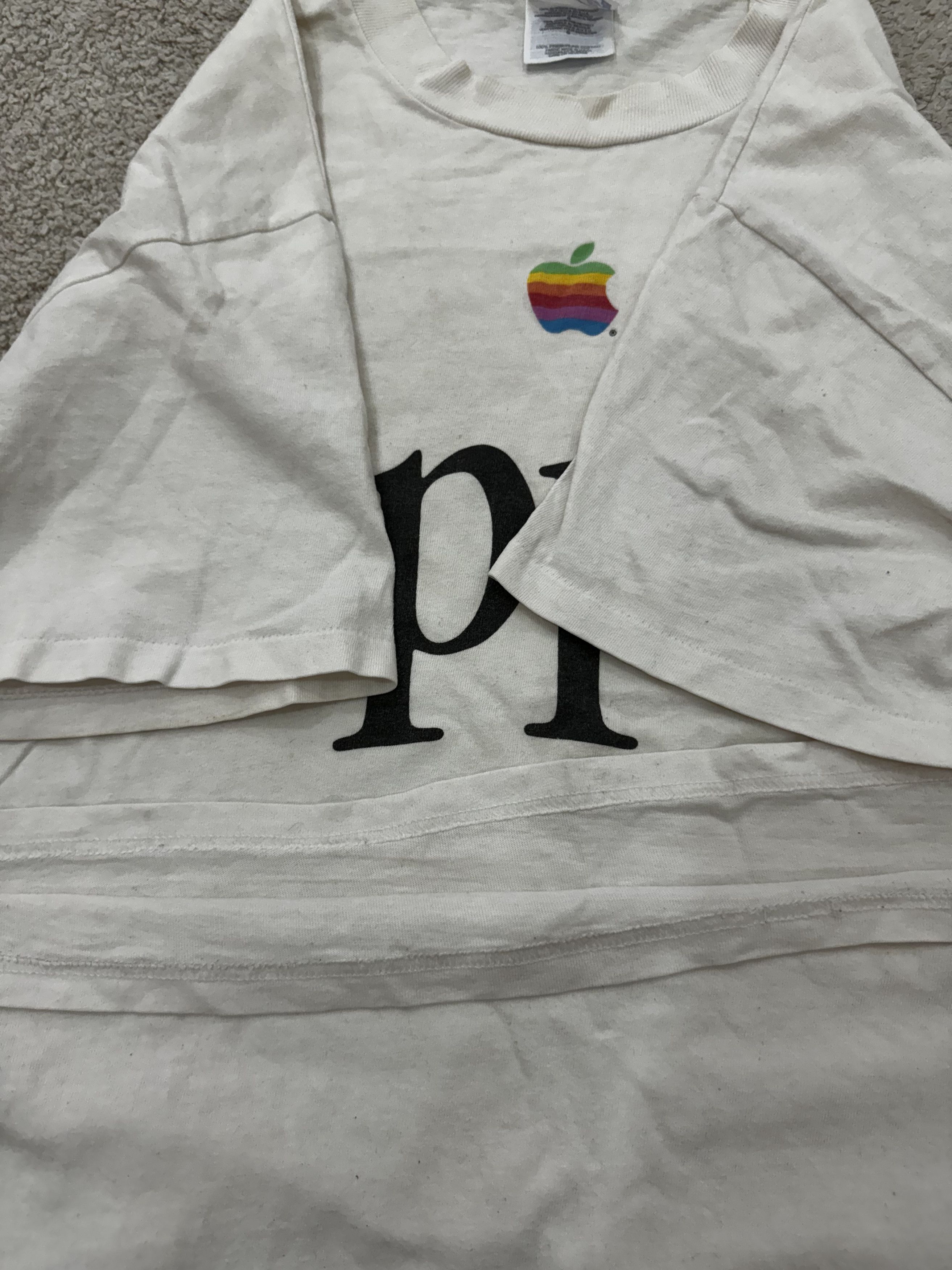 Vintage Apple logo Tee Size US L / EU 52-54 / 3 - 5 Thumbnail