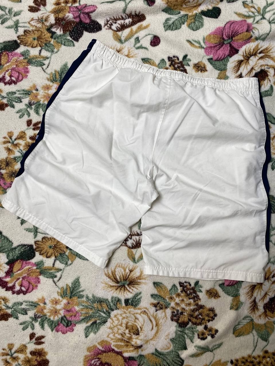 Nike Vintage Shorts big logo NIKE crazy Y2K streetwear Size US 34 / EU 50 - 14 Thumbnail