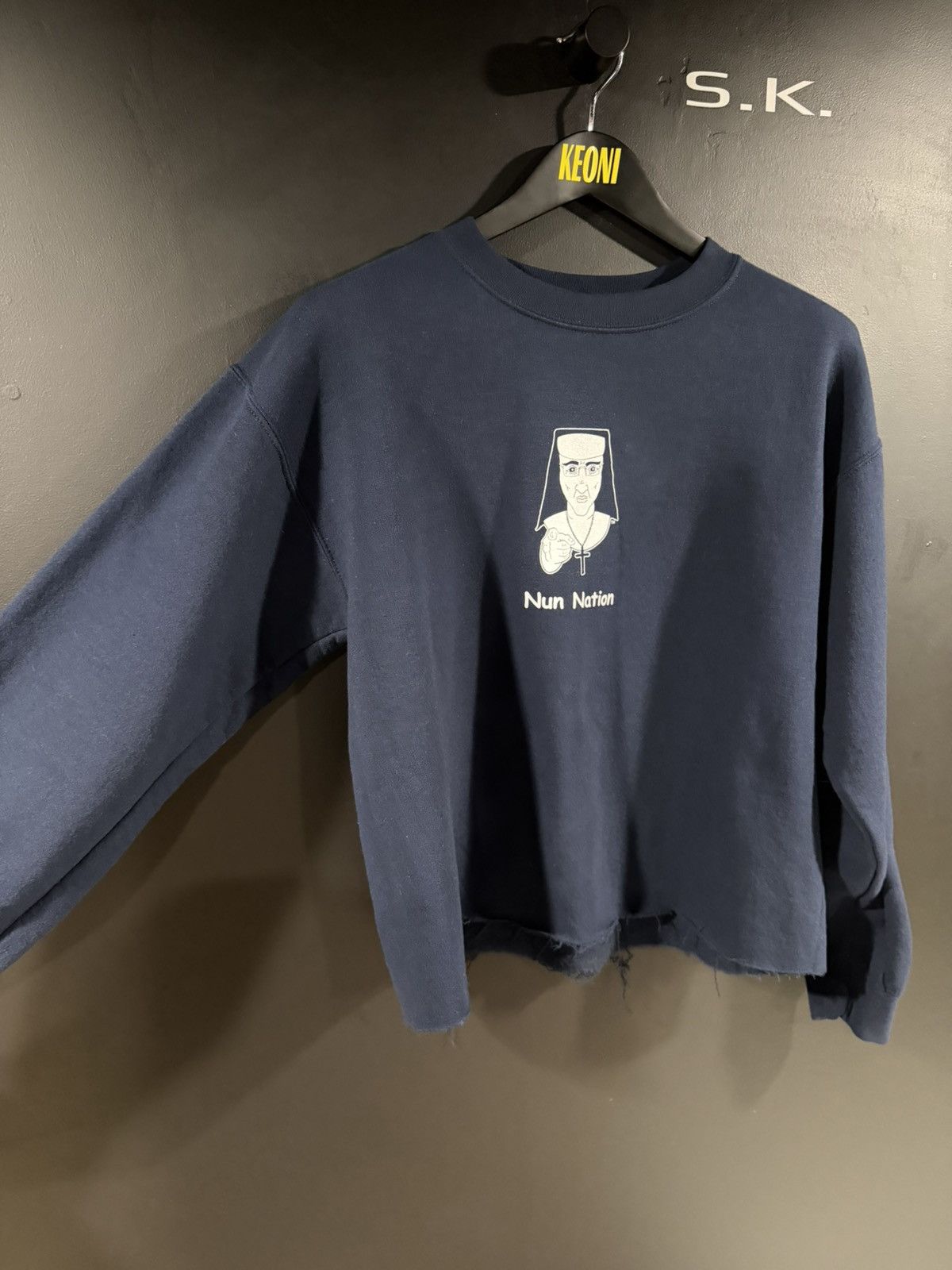Vintage 2000s Y2K Vintage Nun Nation Cropped Jesus God Sweatshirt M Size US M / EU 48-50 / 2 - 4 Thumbnail