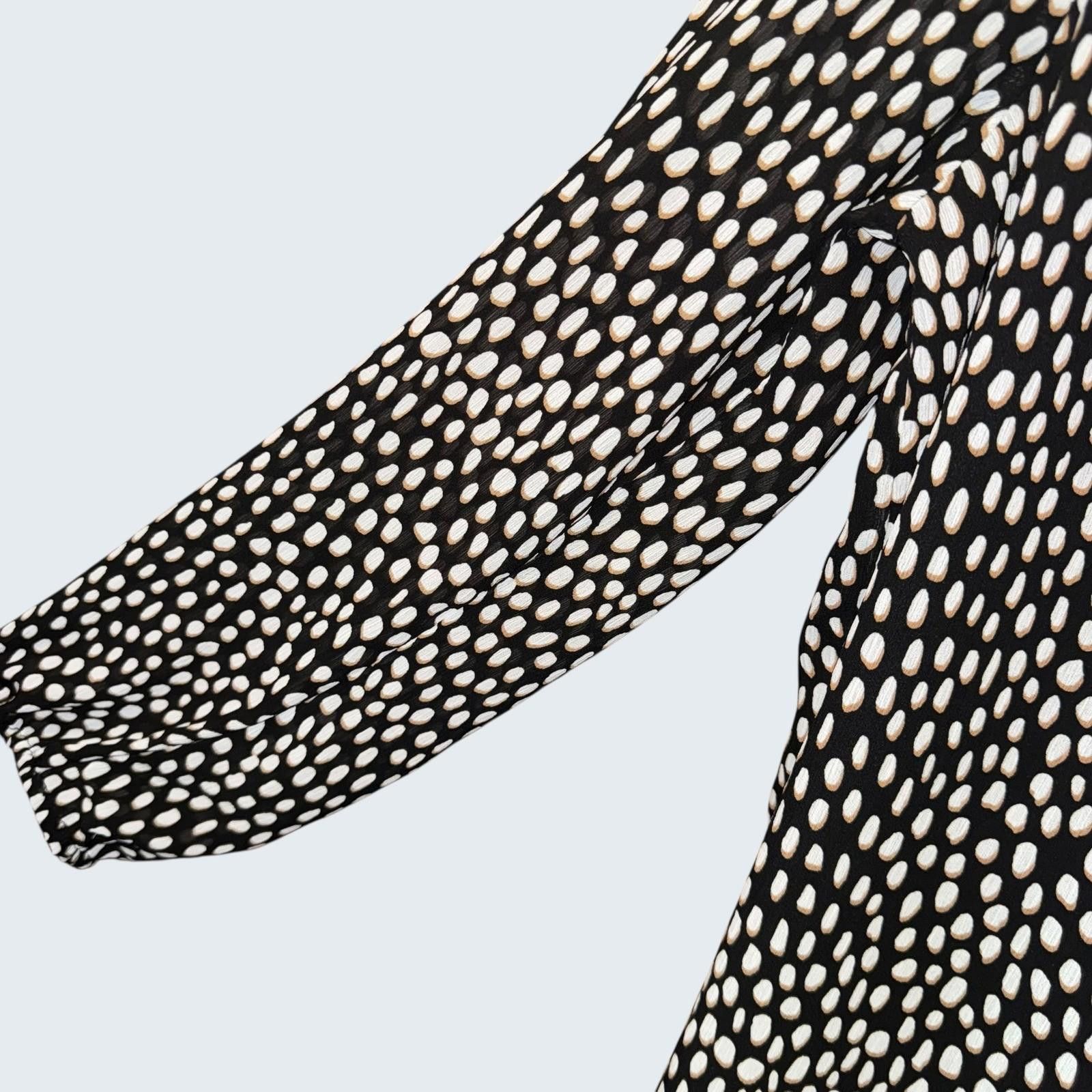 J.Crew J.Crew Black White Dot Smocked Neck Long Sleeve Blouse M Size M / US 6-8 / IT 42-44 - 6 Thumbnail