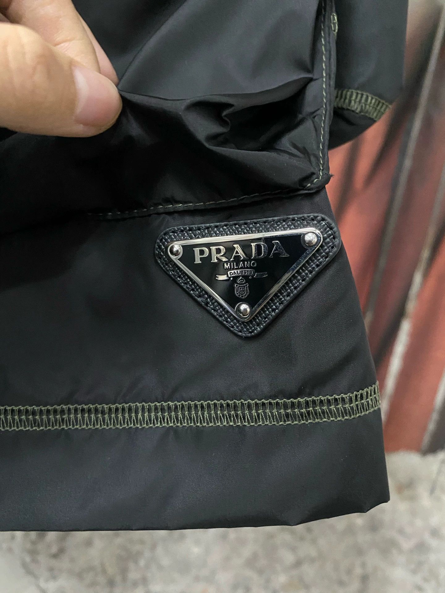Prada Prada Triangle Logo Short 38 Size 27" / US 4 / IT 40 - 5 Thumbnail