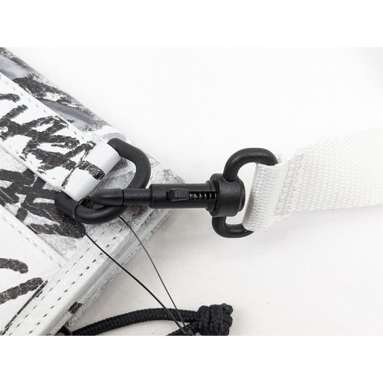 Balenciaga o1rshd1 Q:2 / Size: OS / Explorer Small Pouch Strap Graffiti Size ONE SIZE - 12 Thumbnail
