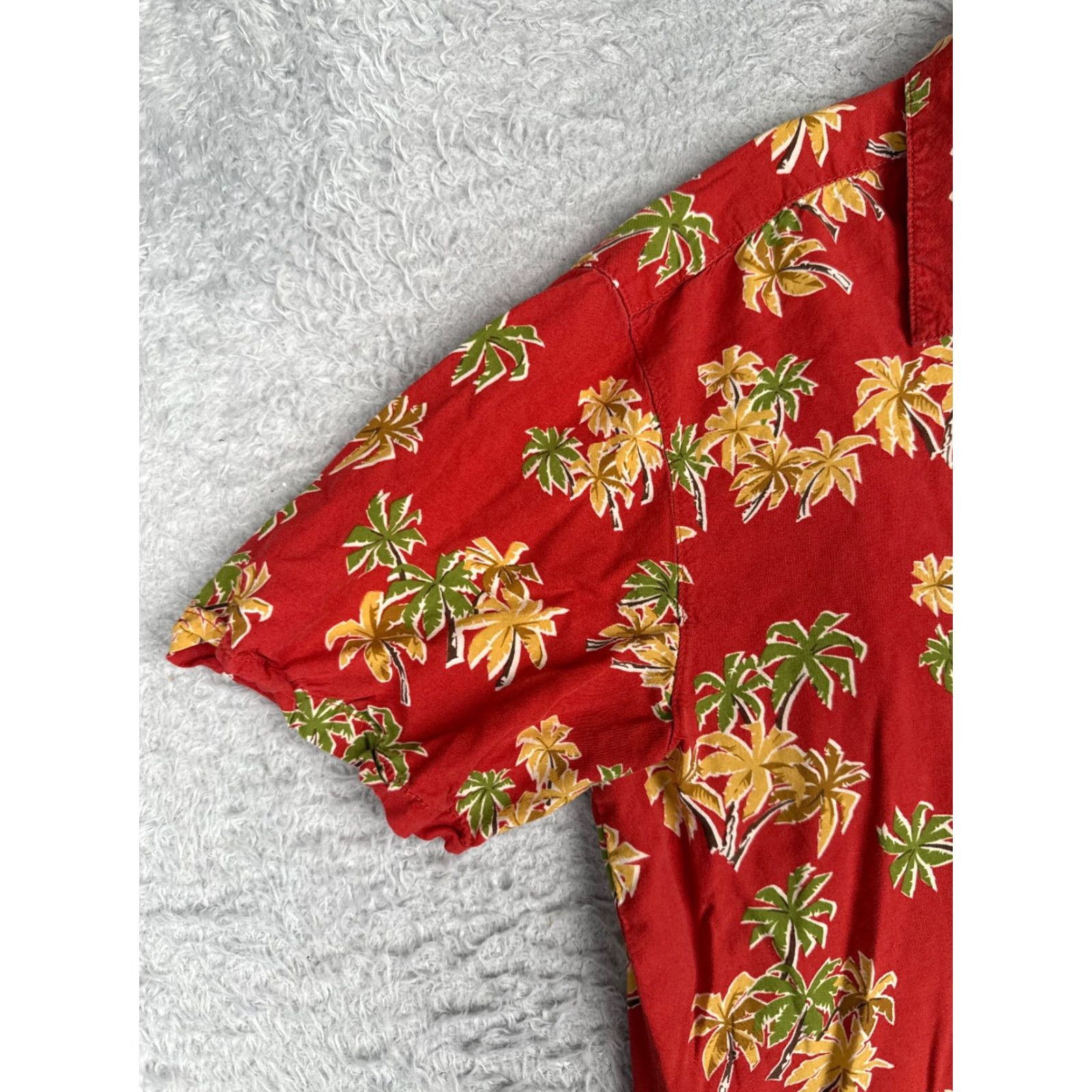Tori Richard Tori Richard Shirt Men Large Red Floral Silk Blend Hawaiian Button-Up Short Sleeve Resort Luau Aloha 40 in Chest Mens Size US L / EU 52-54 / 3 - 3 Thumbnail