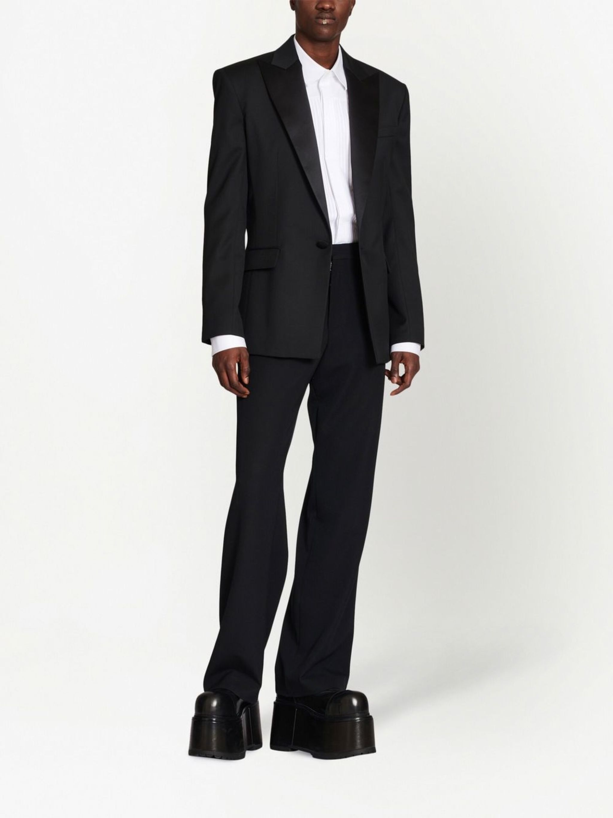 Balmain o1s1wg110125 Satin Lapel Blazer in Black Size US L / EU 52-54 / 3 - 2 Thumbnail