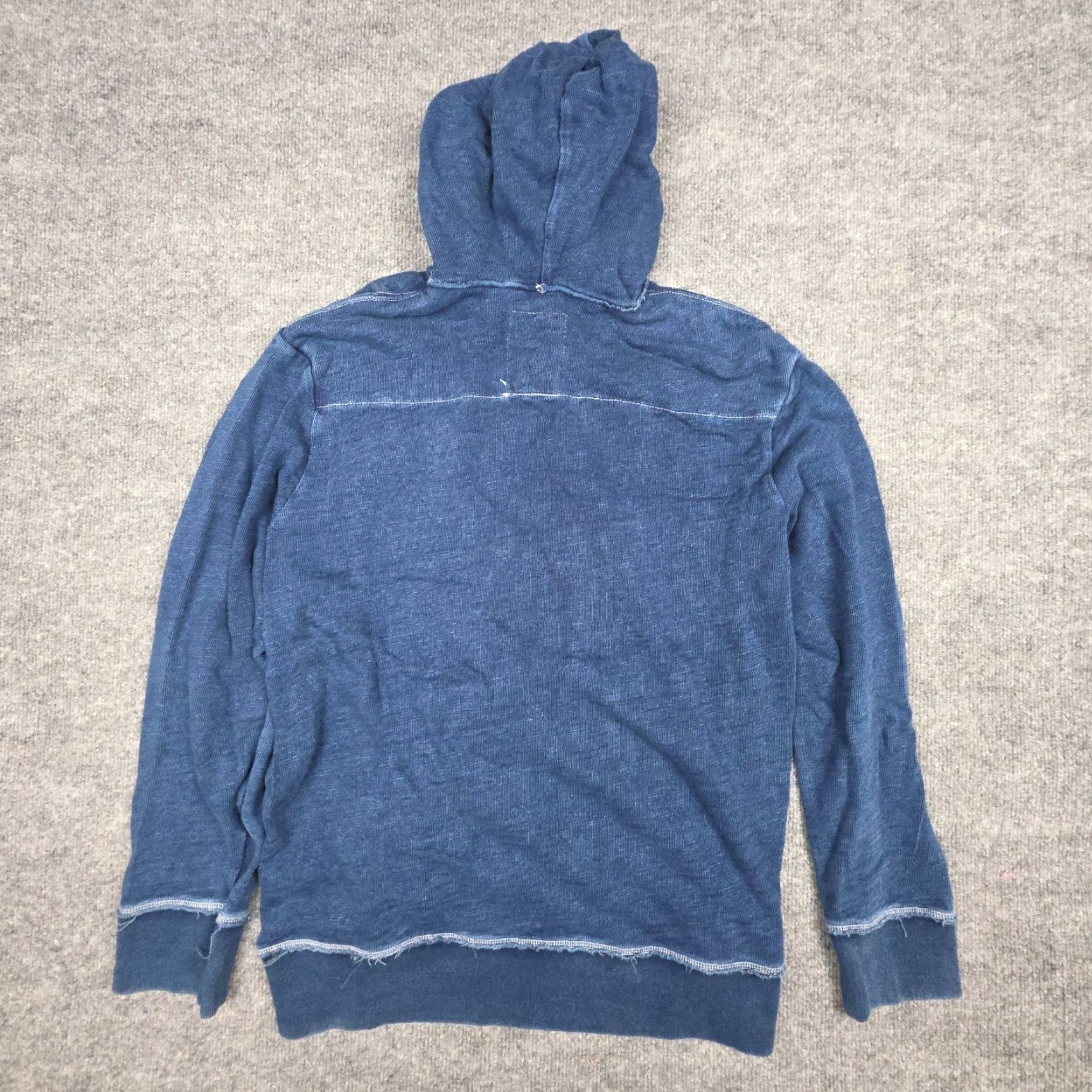 Gap VINTAGE Gap Hoodie Mens Large Blue Distressed Marks Pullover Hooded All Seasons Knit Structured Relaxed Regular Sleeve Long Shirt-style Size US L / EU 52-54 / 3 - 3 Thumbnail