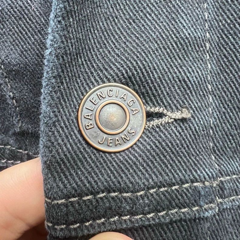 Balenciaga Balenciaga Black Denim Jacket with Logo Size US M / EU 48-50 / 2 - 4 Thumbnail