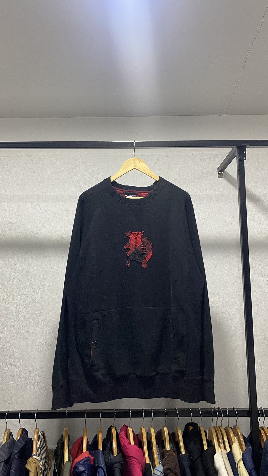 Designer × Tommy Hilfiger × Vintage Big Logo Sweatshirt 90s Size US L / EU 52-54 / 3 - 2 Thumbnail