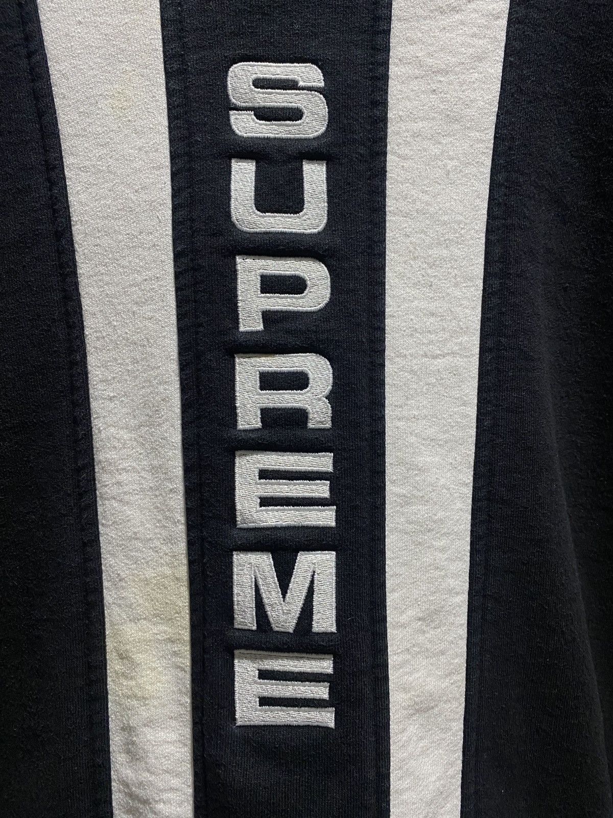 Supreme FW13 Supreme Vertical Logo Panel Crewneck Size US M / EU 48-50 / 2 - 5 Thumbnail