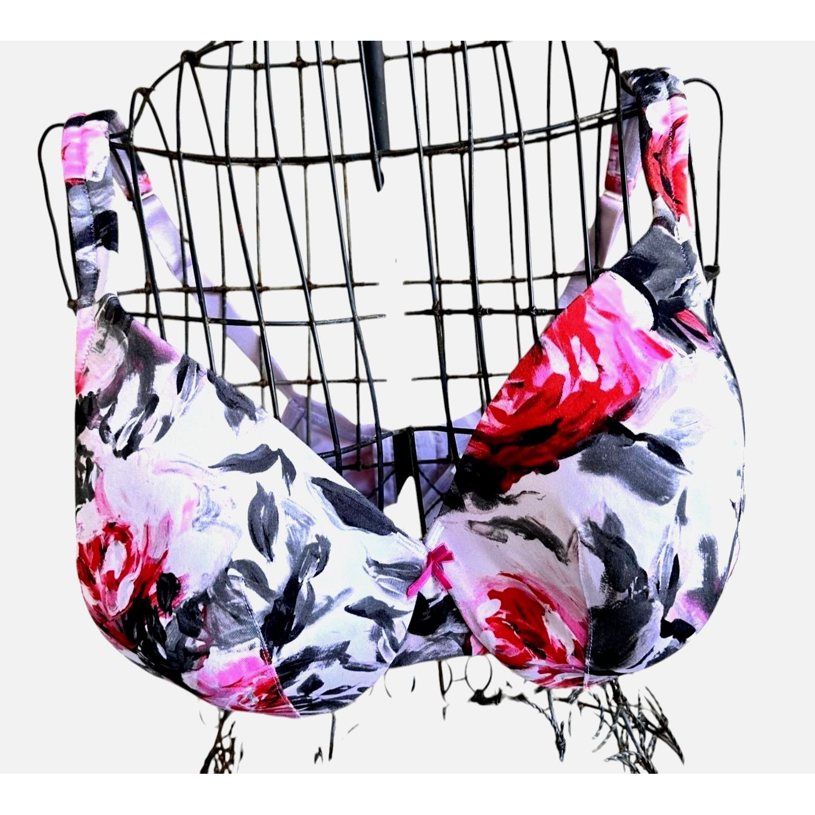 Other Cacique Bra 40D Floral Roses White Pink Black Lightly Lined Size S / US 4 / IT 40 - 1 Thumbnail