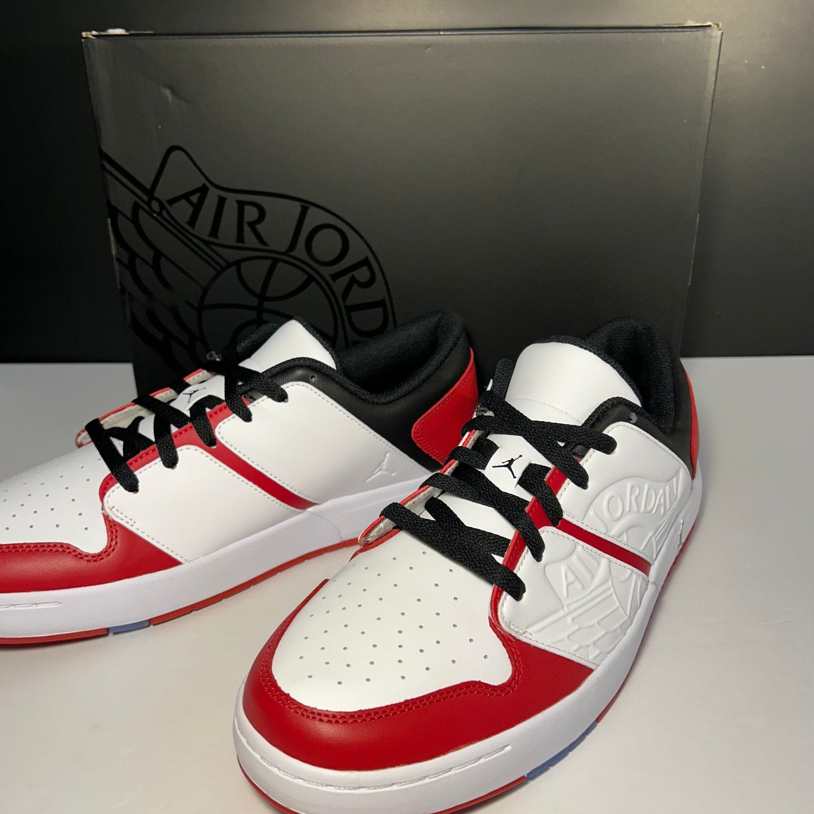 Jordan Brand Nike Air Jordan Nu Retro 1 Low Chicago Red Men's Size 11.5 Size US 11.5 / EU 44-45 - 4 Thumbnail